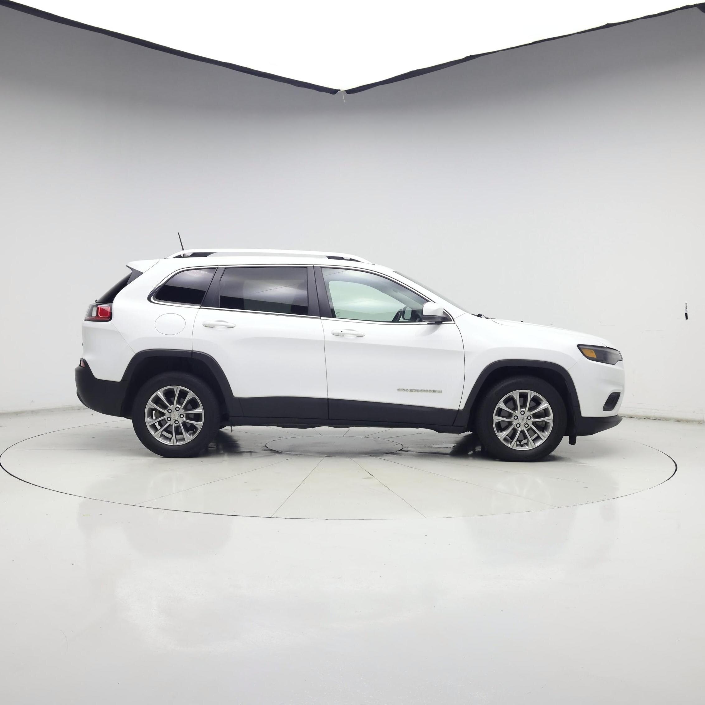 Thumbnail: 2021 Jeep Cherokee - 7