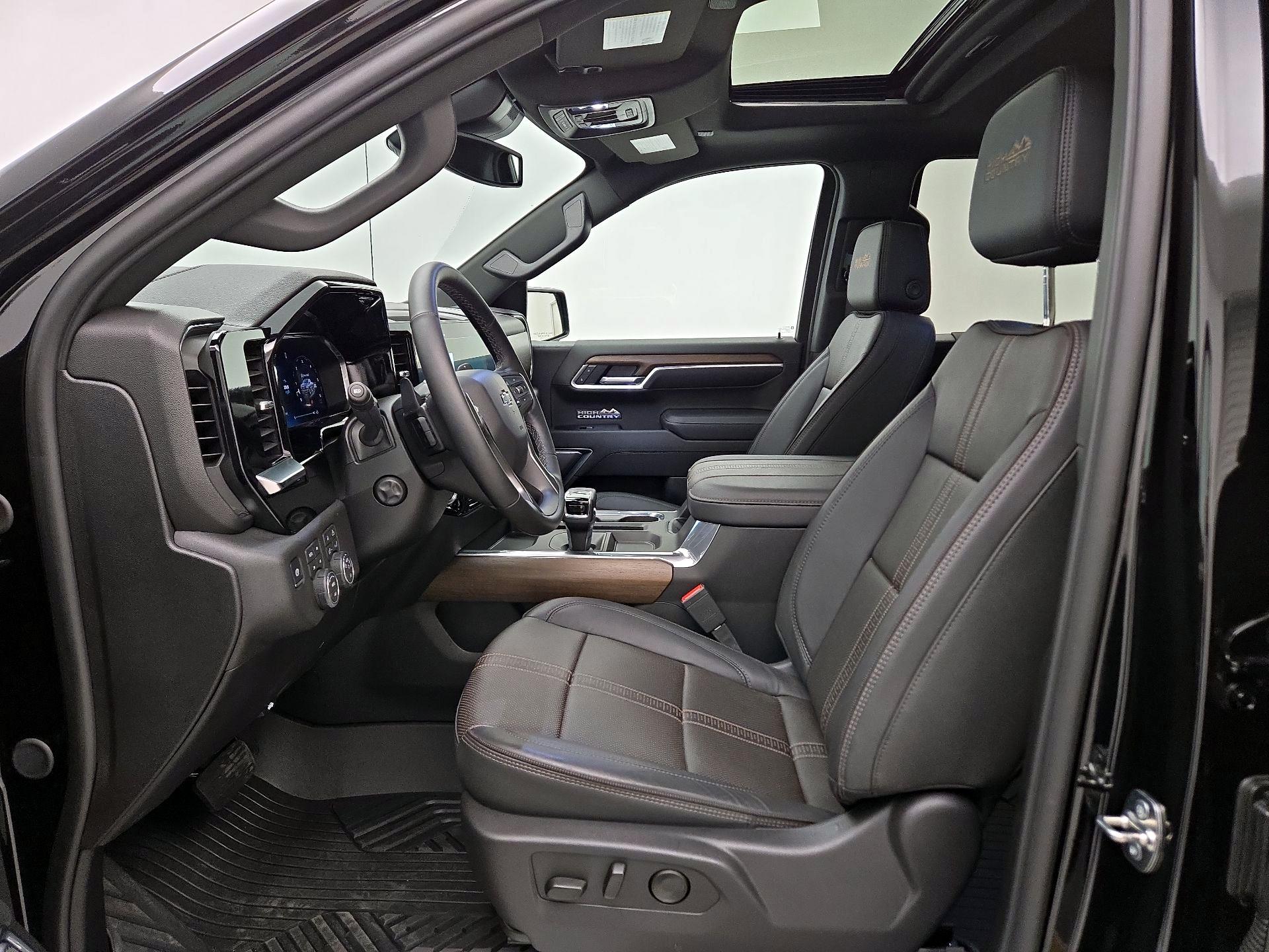 Thumbnail: 2026 Chevrolet Silverado 1500 - 11