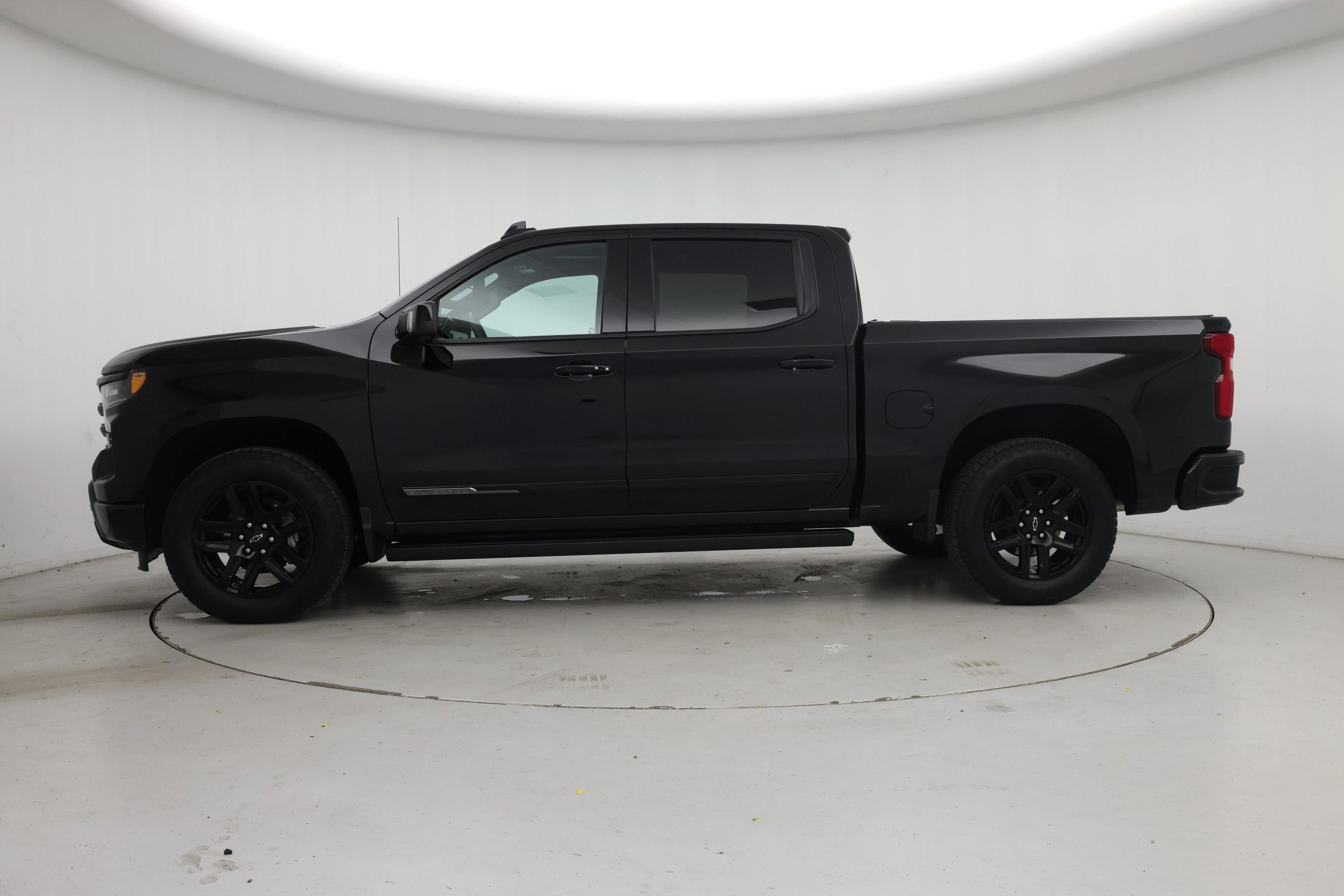 Thumbnail: 2026 Chevrolet Silverado 1500 - 3