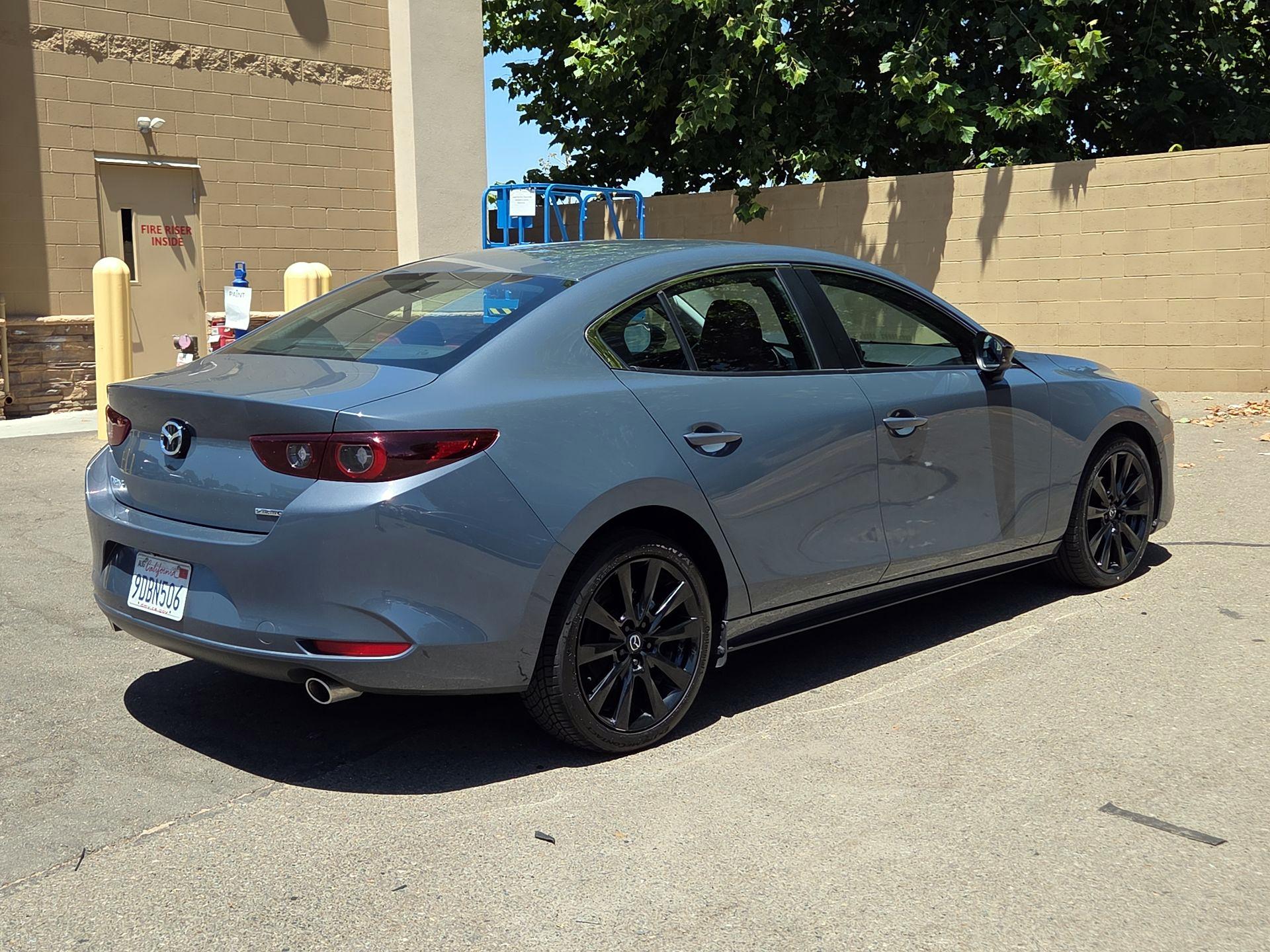 Thumbnail: 2022 Mazda Mazda3 - 5