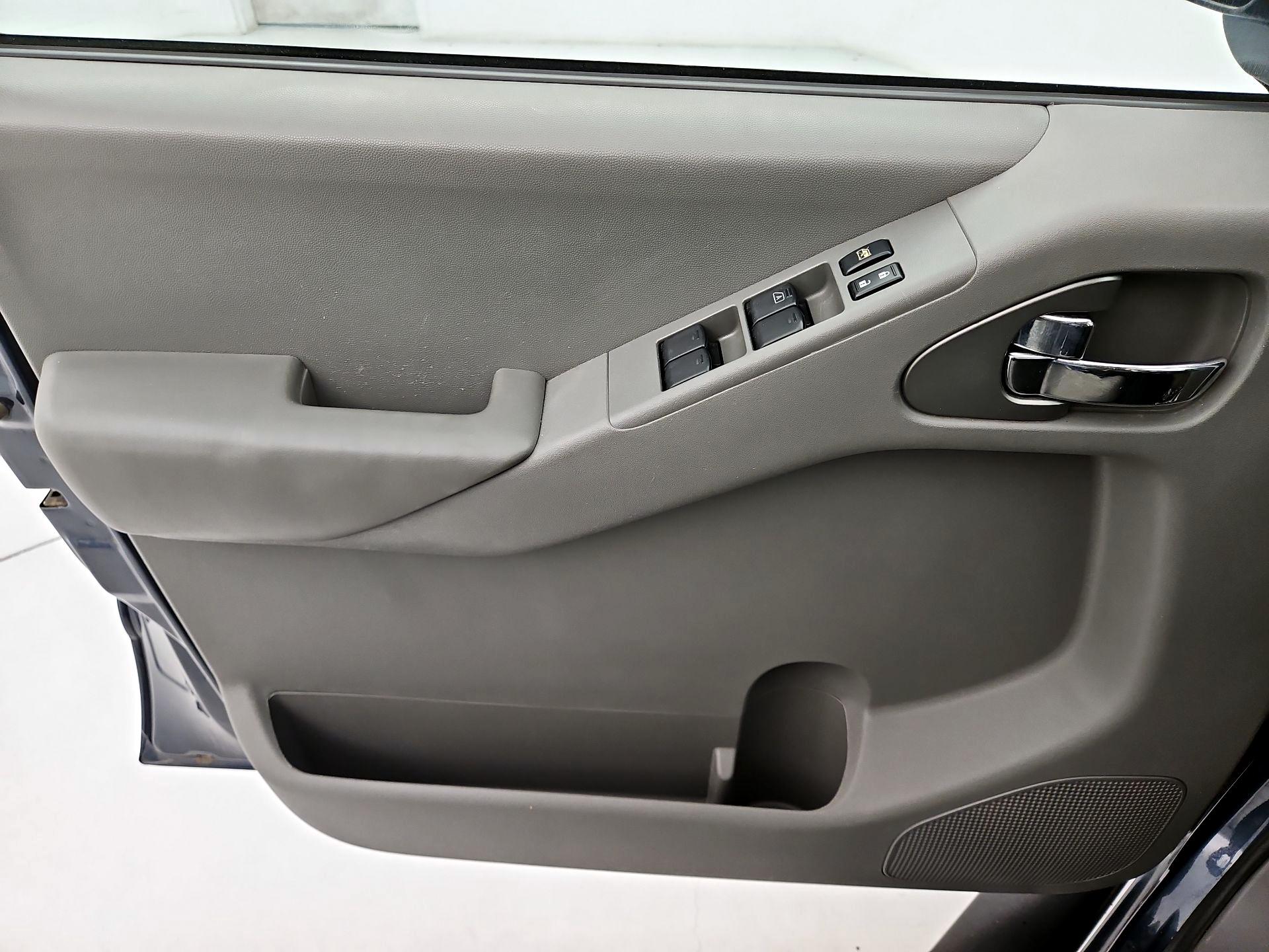 Thumbnail: 2014 Nissan Frontier - 12