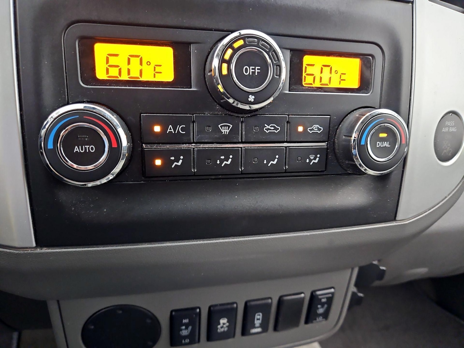 2014 Nissan Frontier SV - Photo 17
