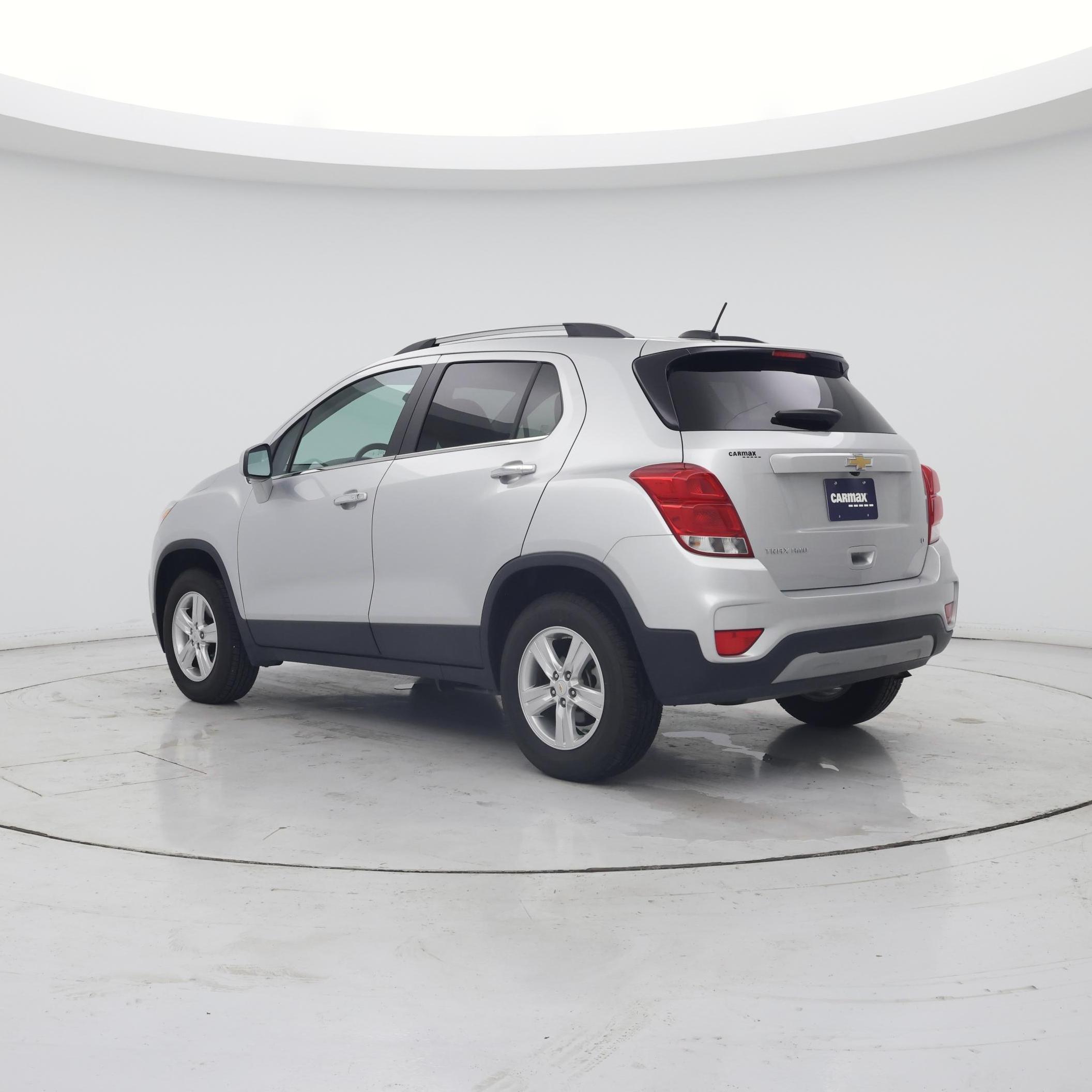 Thumbnail: 2018 Chevrolet Trax - 2