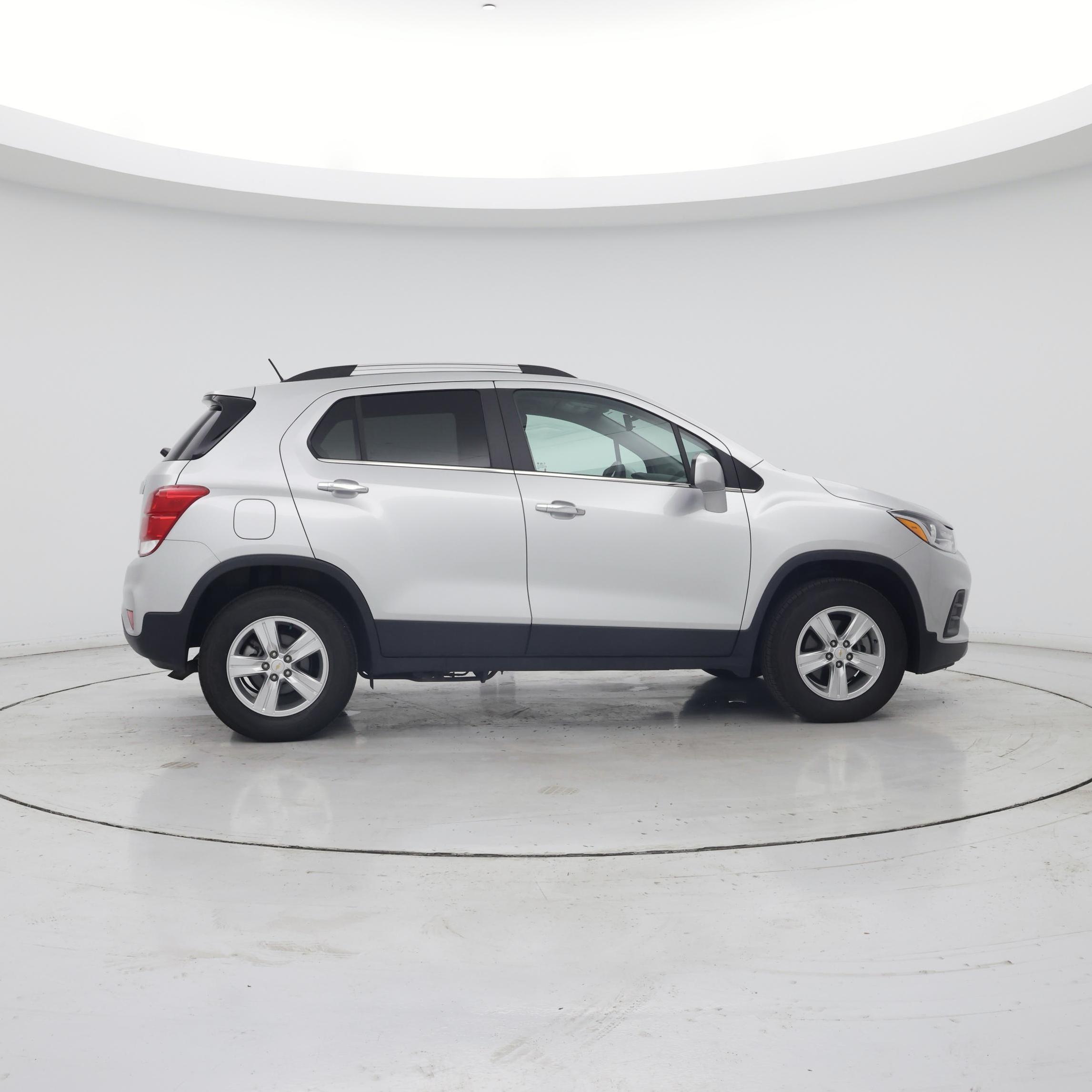 Thumbnail: 2018 Chevrolet Trax - 7