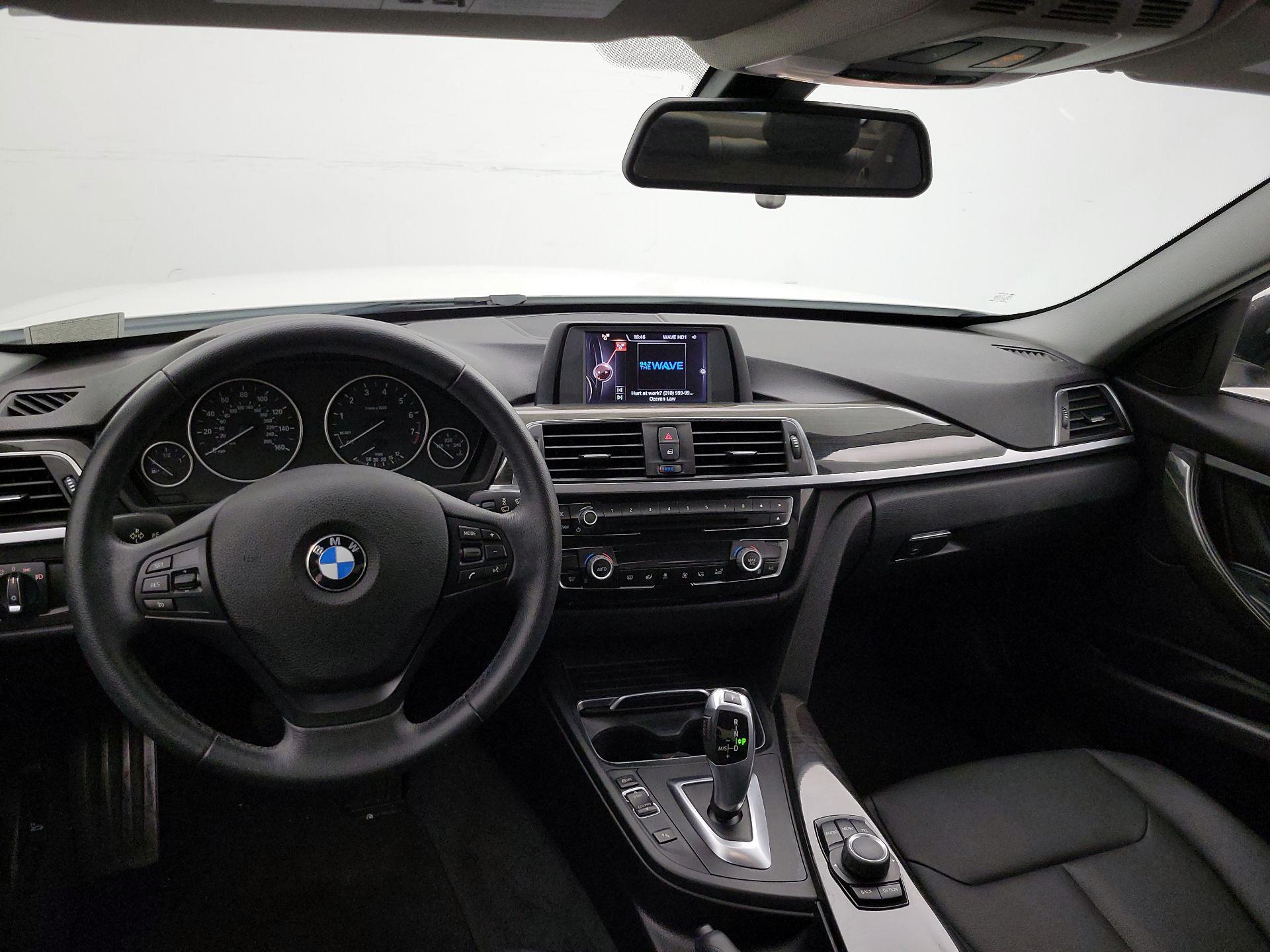 Thumbnail: 2016 BMW 3 Series - 9