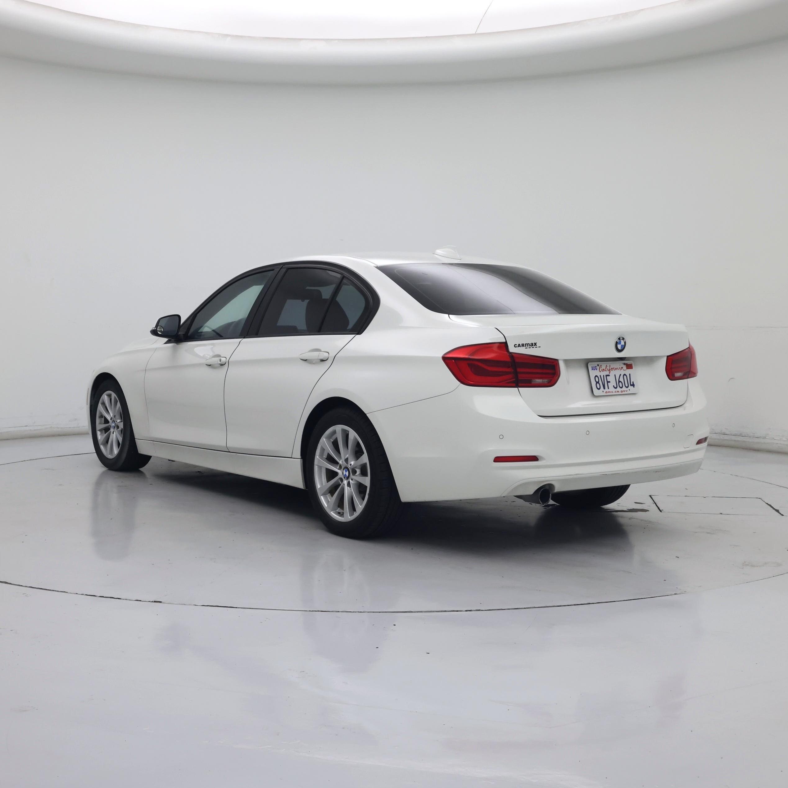 Thumbnail: 2016 BMW 3 Series - 2