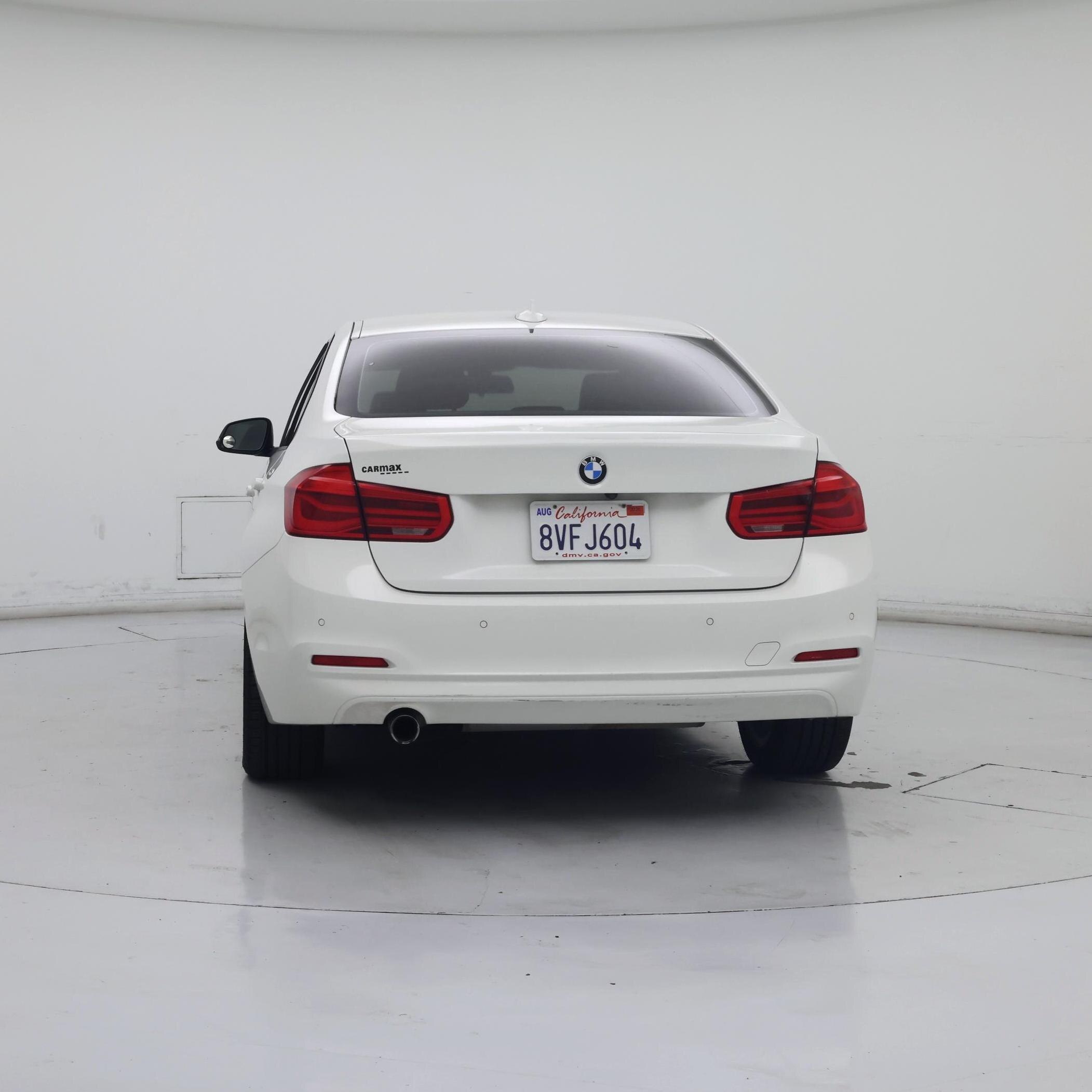 Thumbnail: 2016 BMW 3 Series - 6