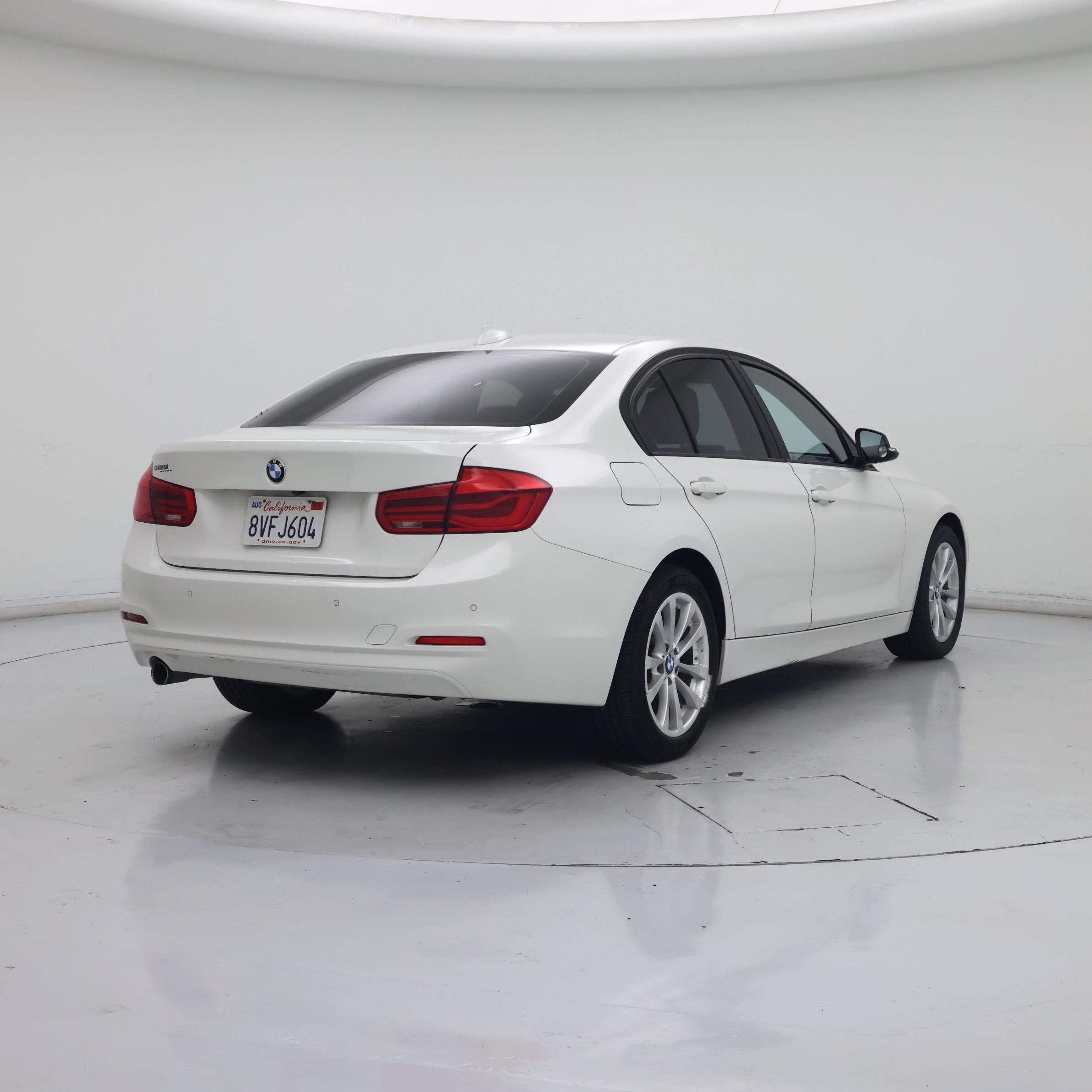 Thumbnail: 2016 BMW 3 Series - 8
