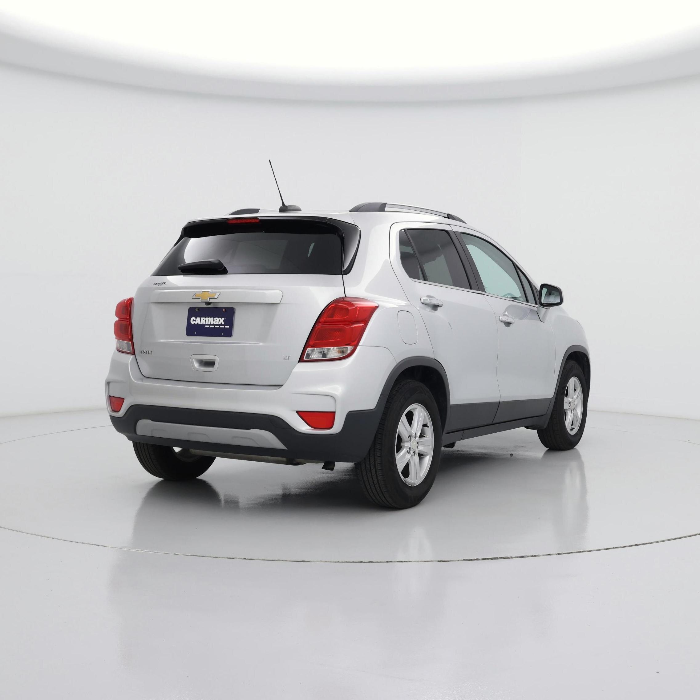 Thumbnail: 2017 Chevrolet Trax - 8