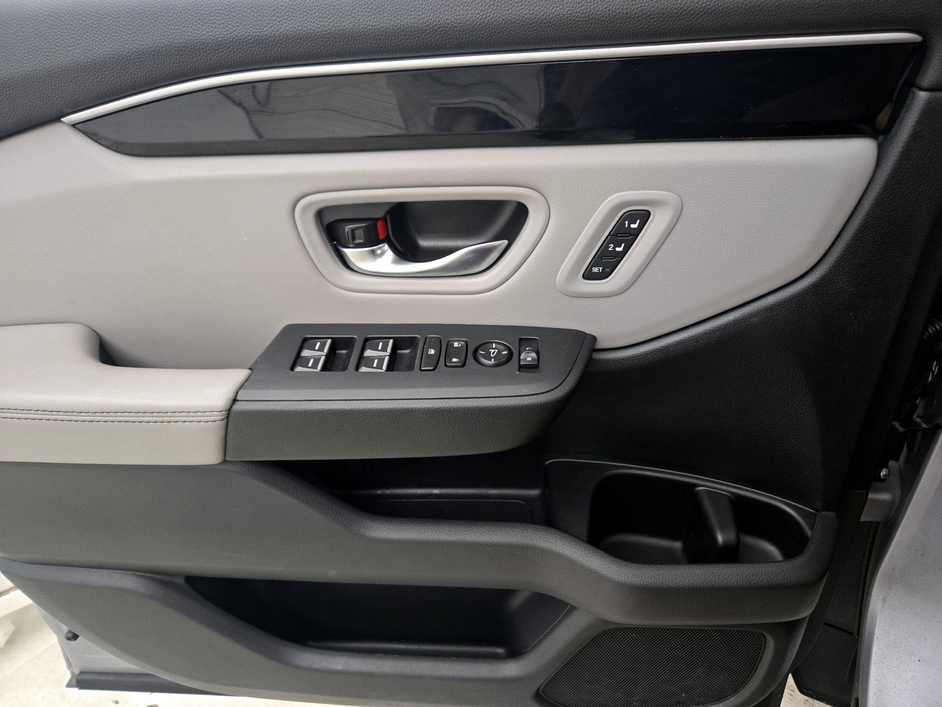 Thumbnail: 2025 Honda Pilot - 12
