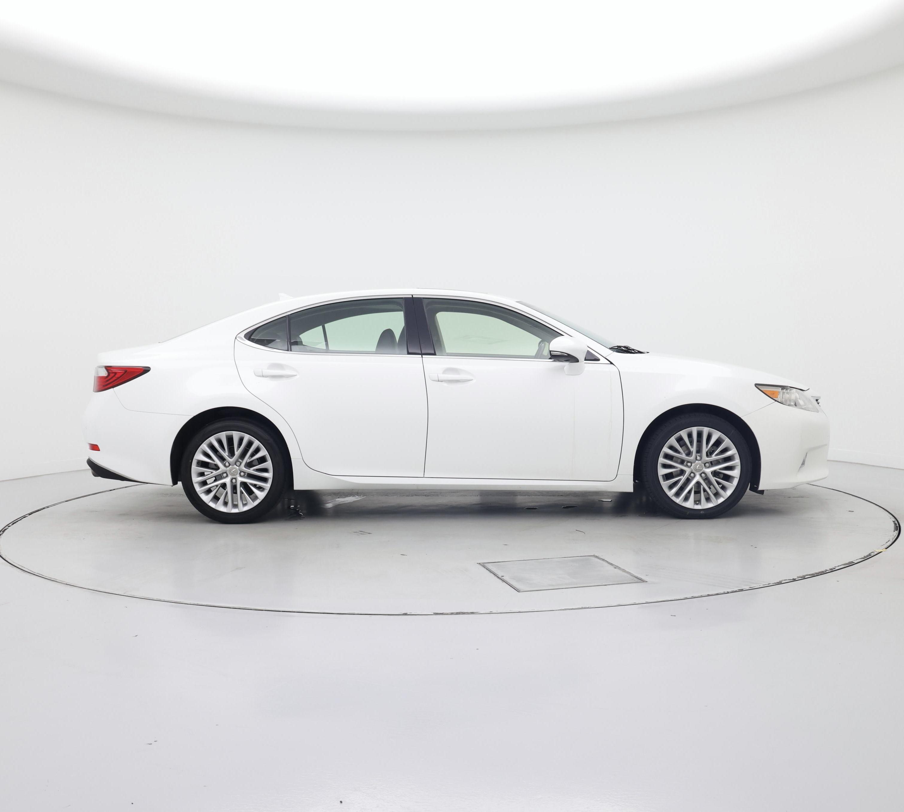 Thumbnail: 2014 Lexus ES - 7