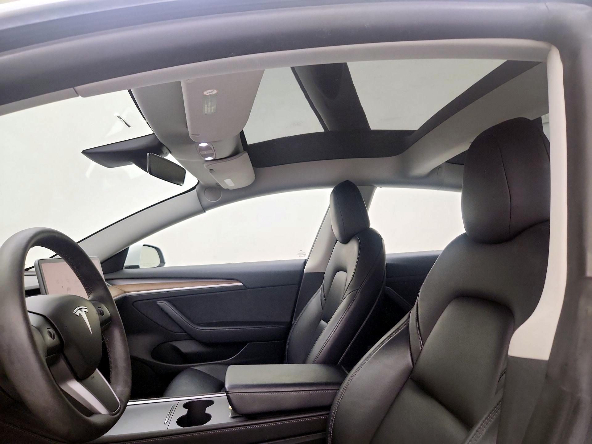 Thumbnail: 2023 Tesla Model 3 - 19