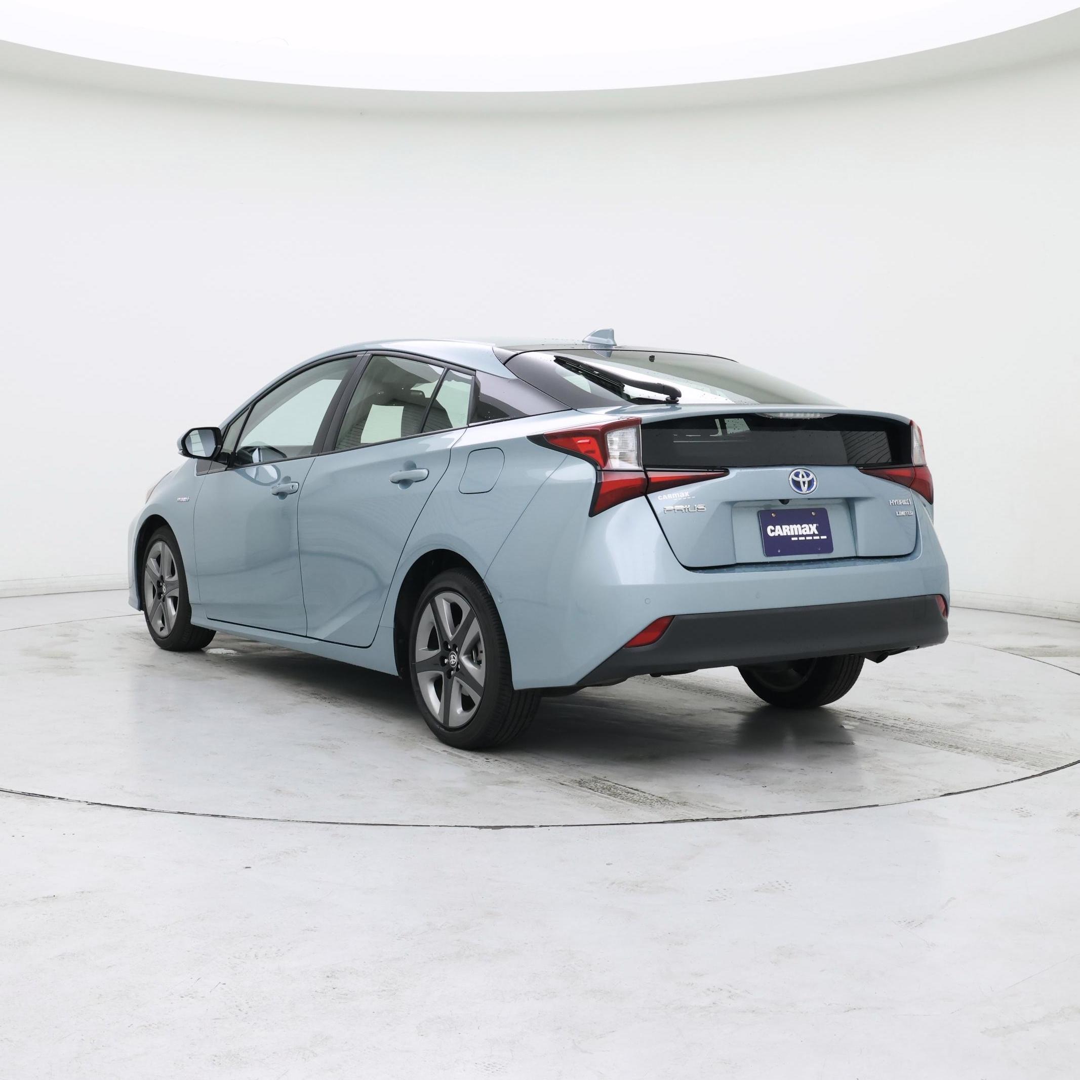 Thumbnail: 2020 Toyota Prius - 2