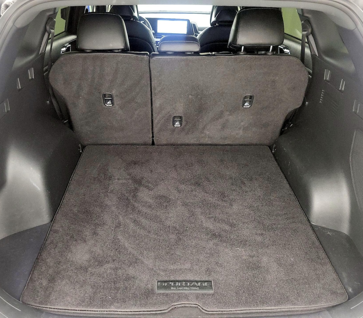 Trunk/Cargo (Seats Up)