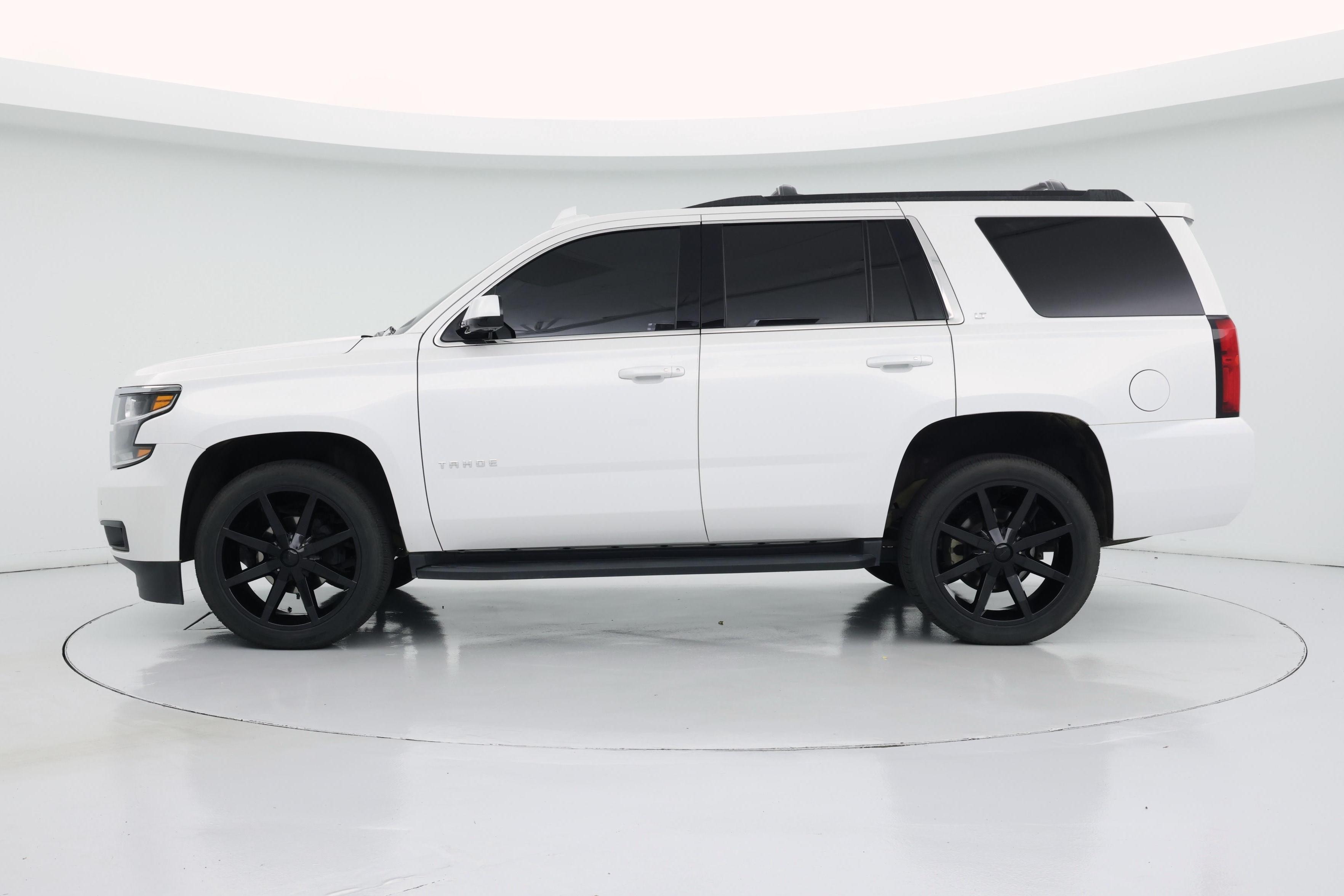 Thumbnail: 2020 Chevrolet Tahoe - 3