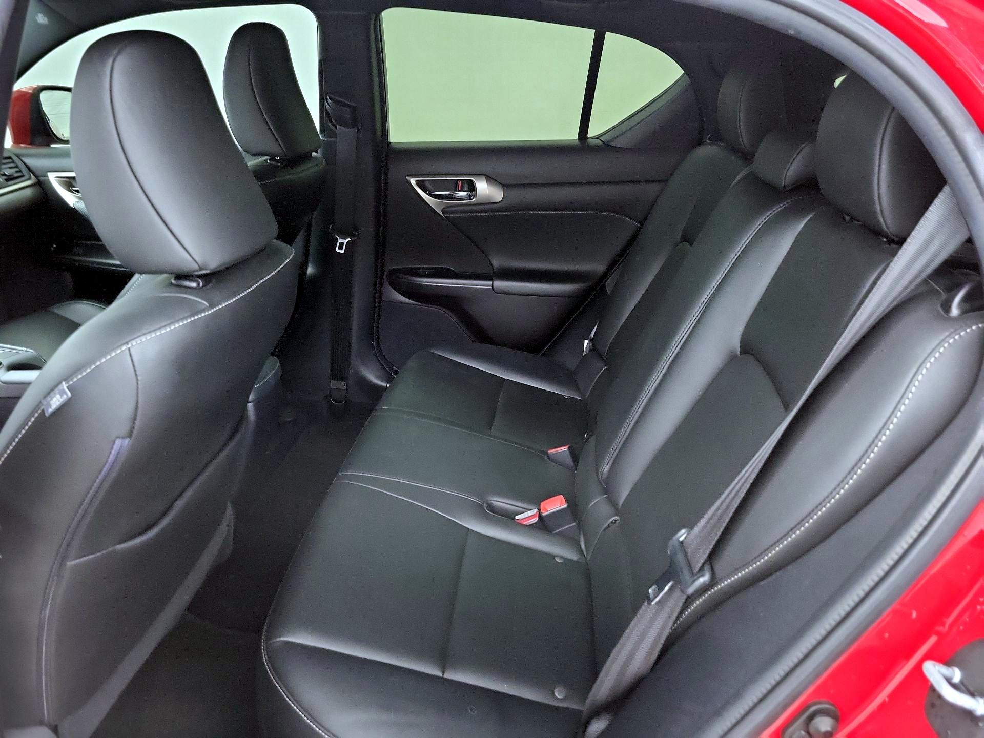 Thumbnail: 2016 Lexus CT - 20
