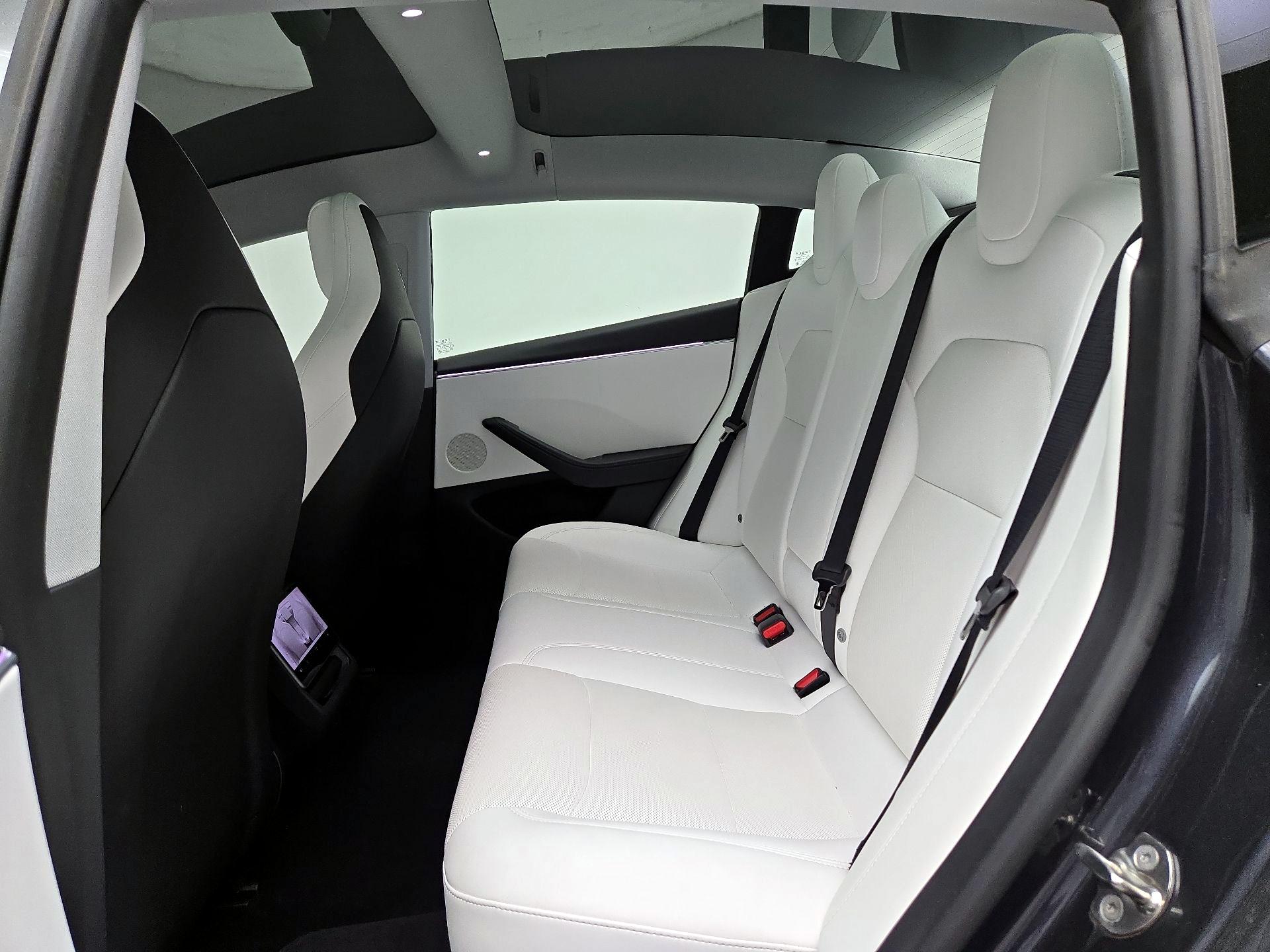 Thumbnail: 2024 Tesla Model 3 - 20