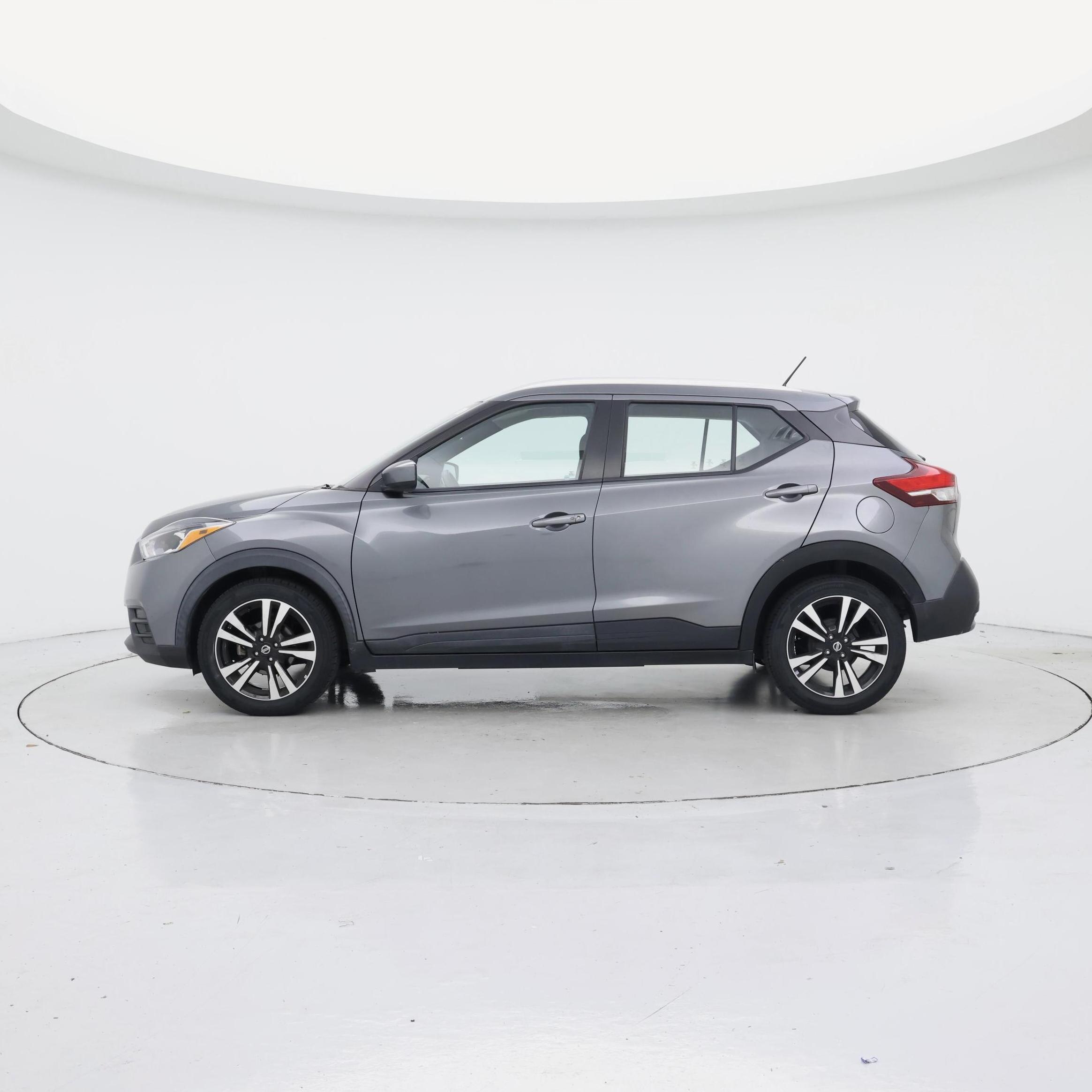 Thumbnail: 2019 Nissan Kicks - 3