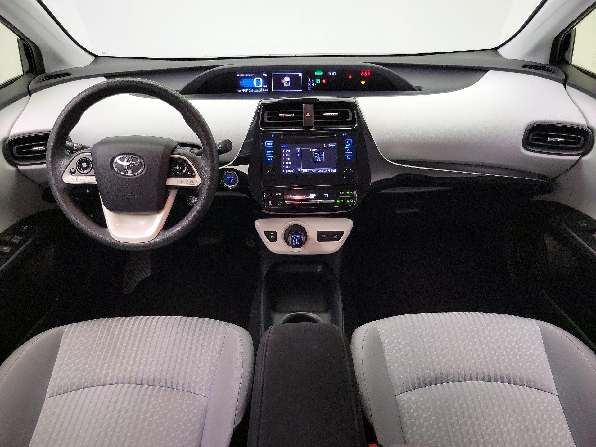 Thumbnail: 2017 Toyota Prius - 9