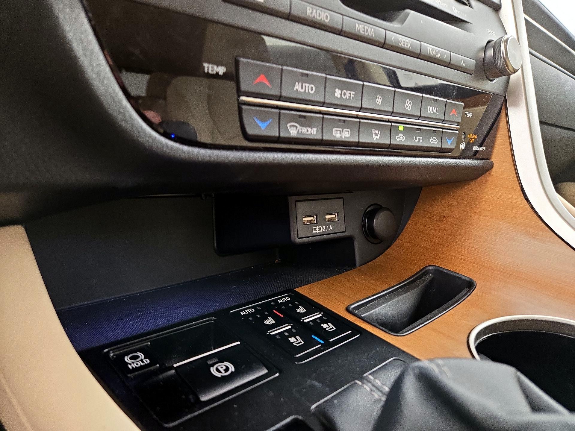 Thumbnail: 2022 Lexus RX - 19