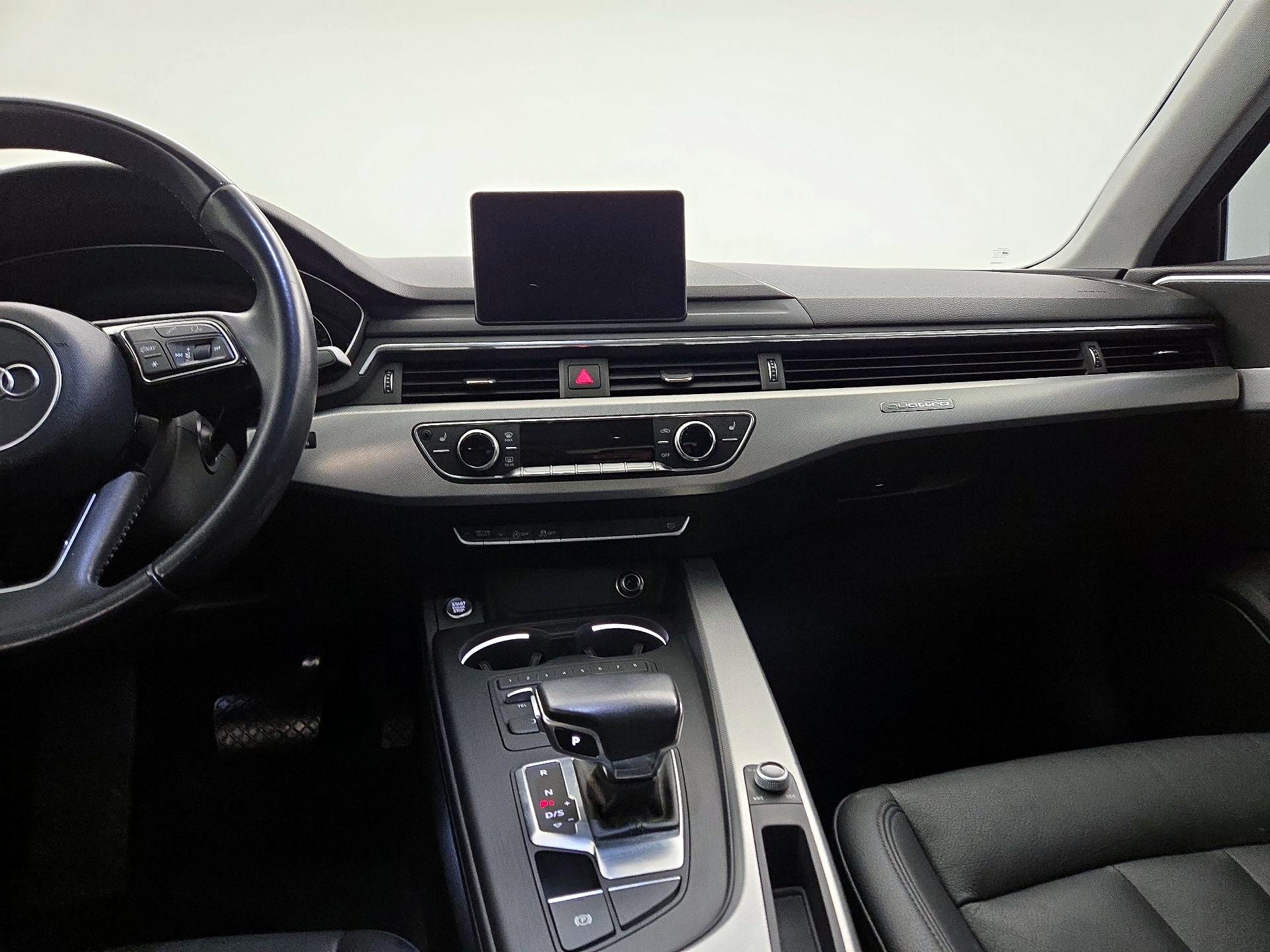 Thumbnail: 2017 Audi A4 - 9