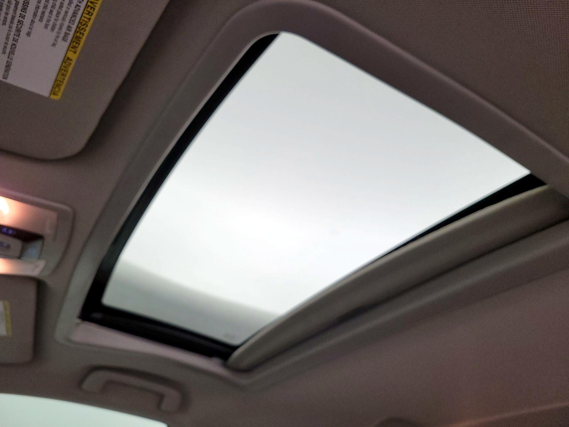 Thumbnail: 2019 Toyota Sienna - 20