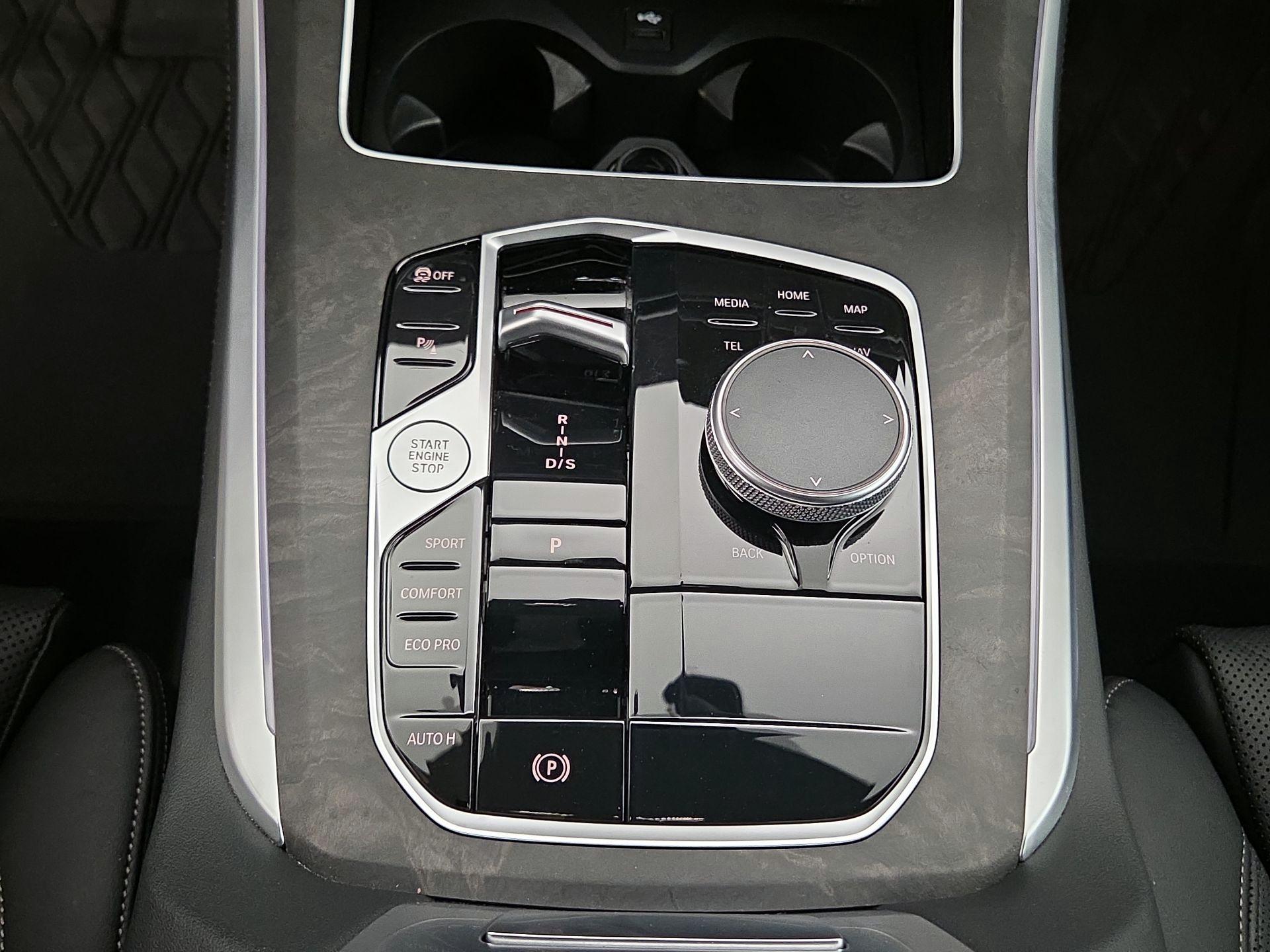 Thumbnail: 2025 BMW X5 - 17