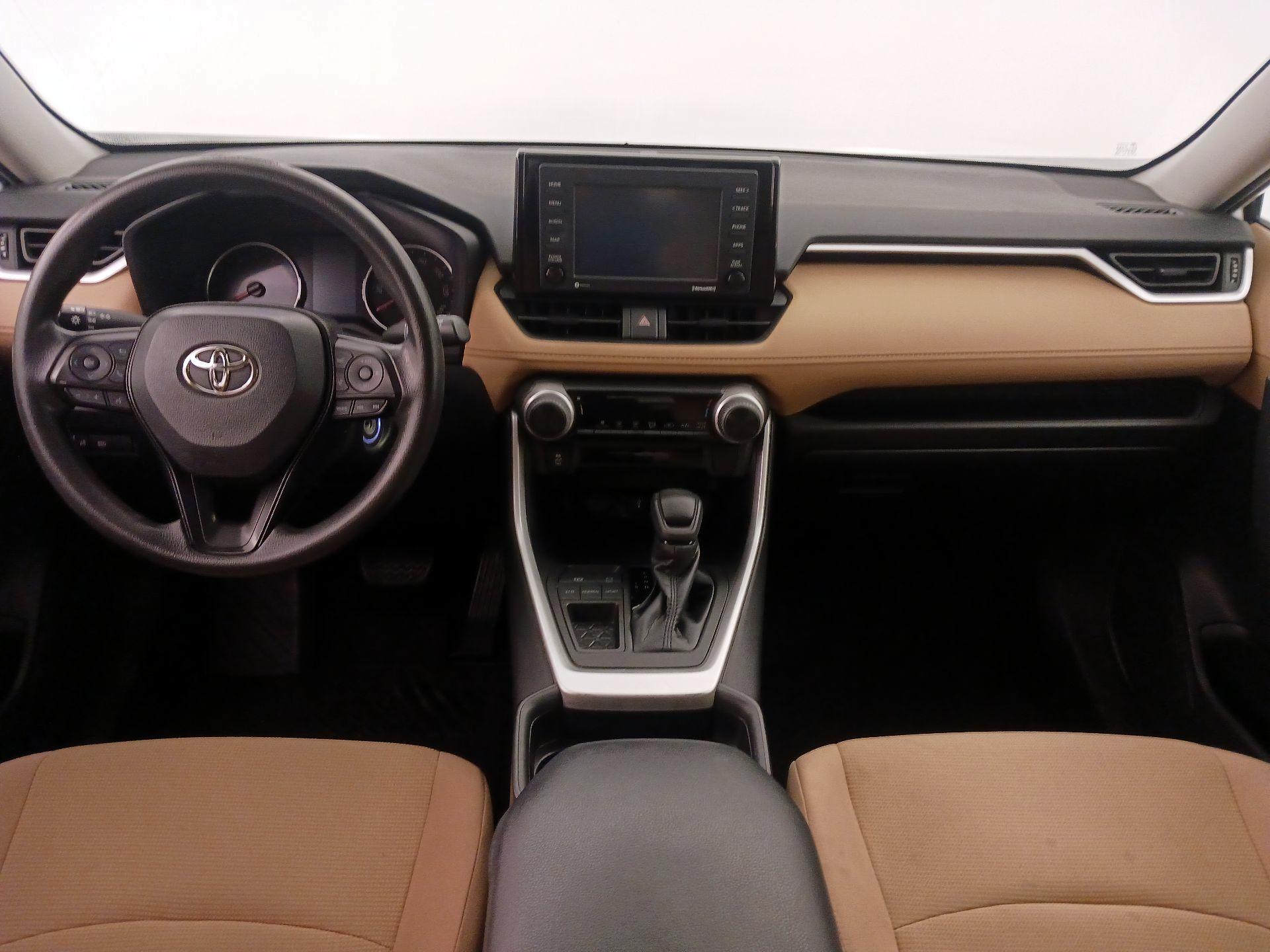 Thumbnail: 2021 Toyota RAV4 - 9