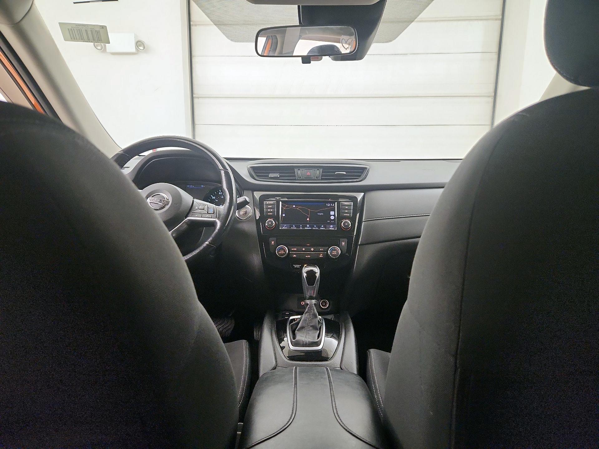 Thumbnail: 2019 Nissan Rogue - 9