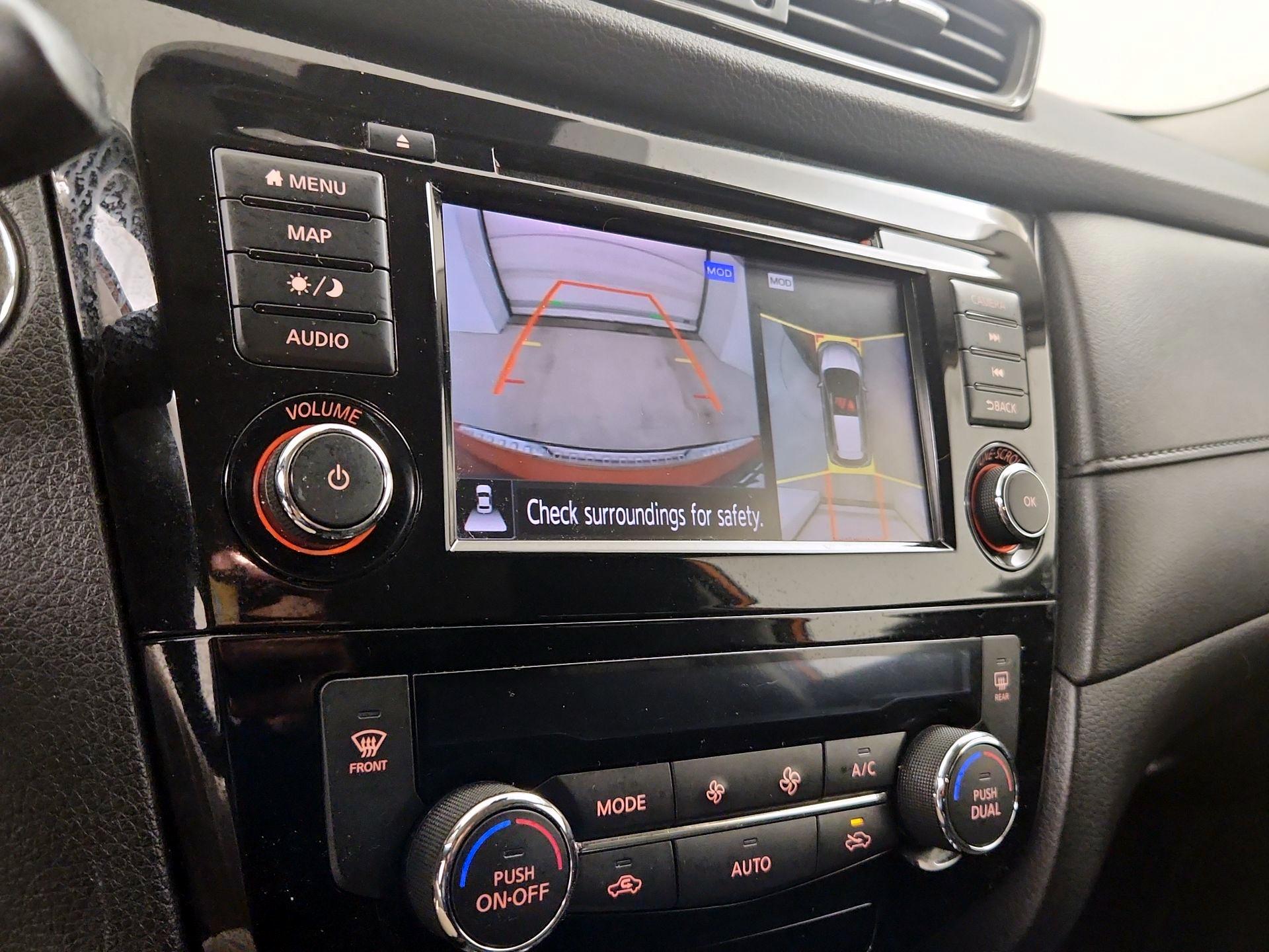 Thumbnail: 2019 Nissan Rogue - 15