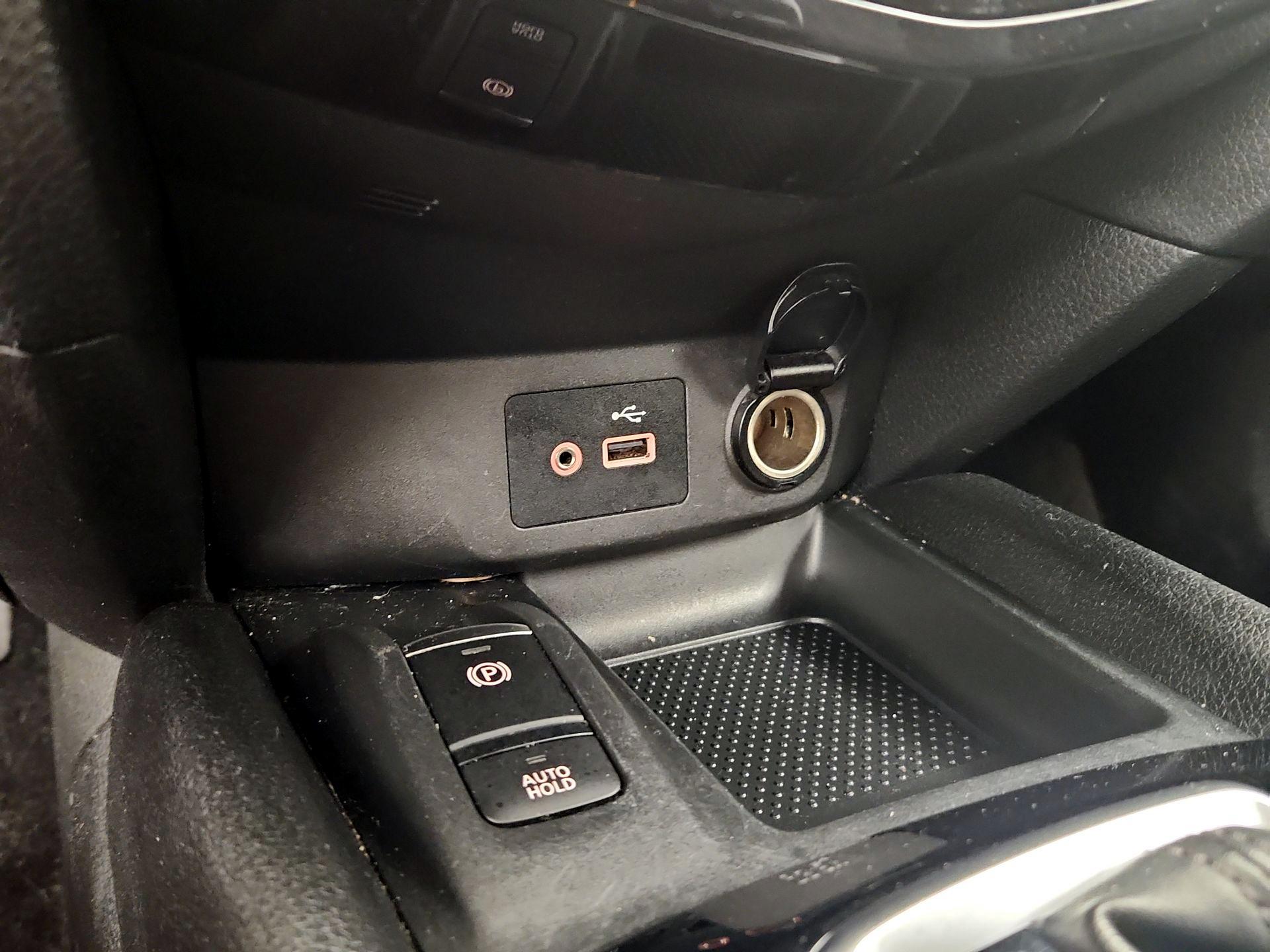 Thumbnail: 2019 Nissan Rogue - 19