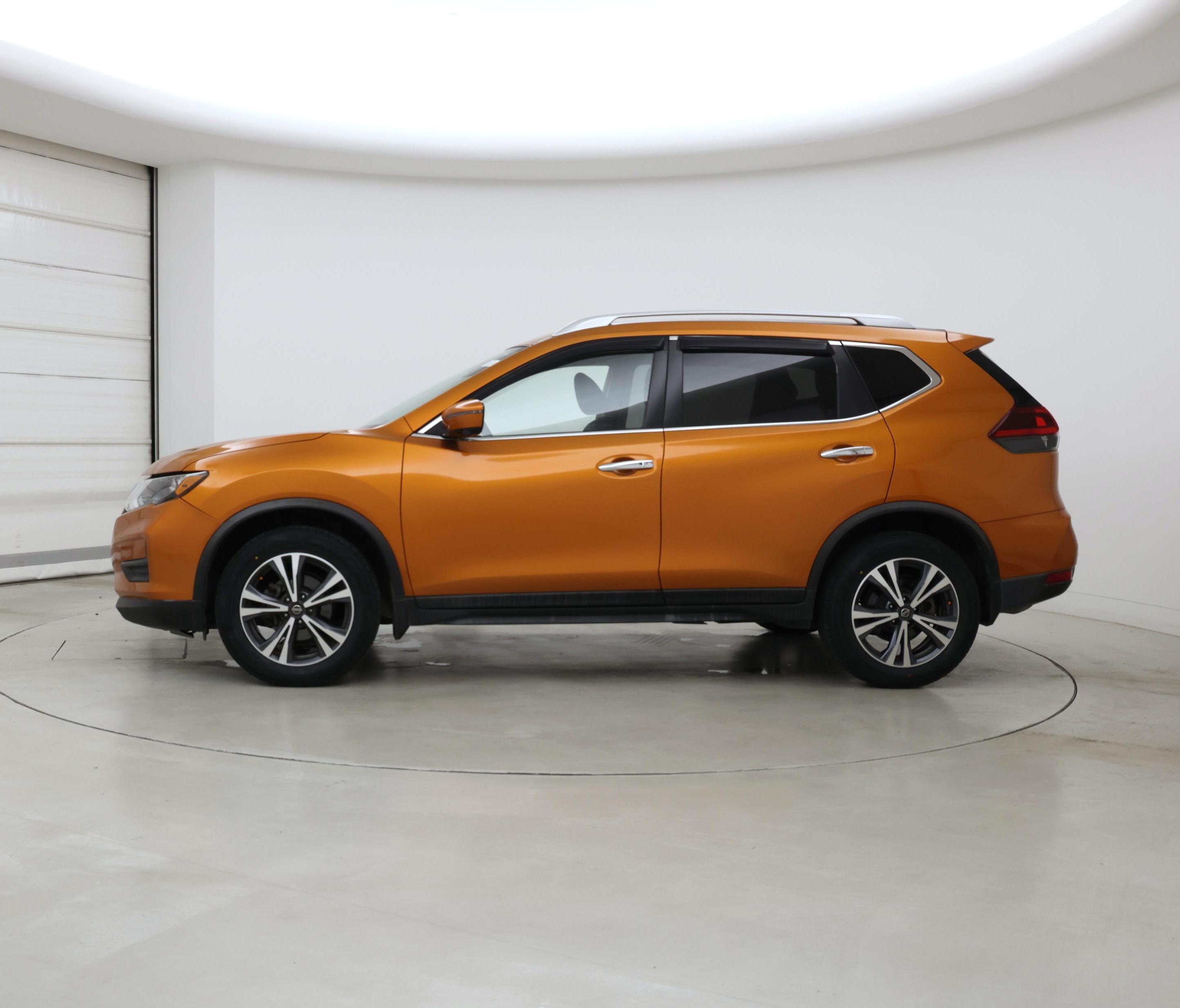 Thumbnail: 2019 Nissan Rogue - 3