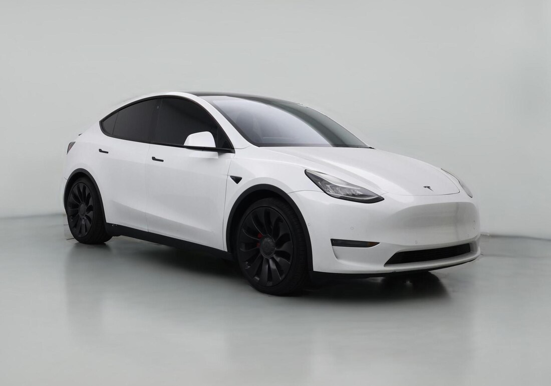 2020 Tesla Model Y Performance All-Wheel Drive in White — CarMax photo