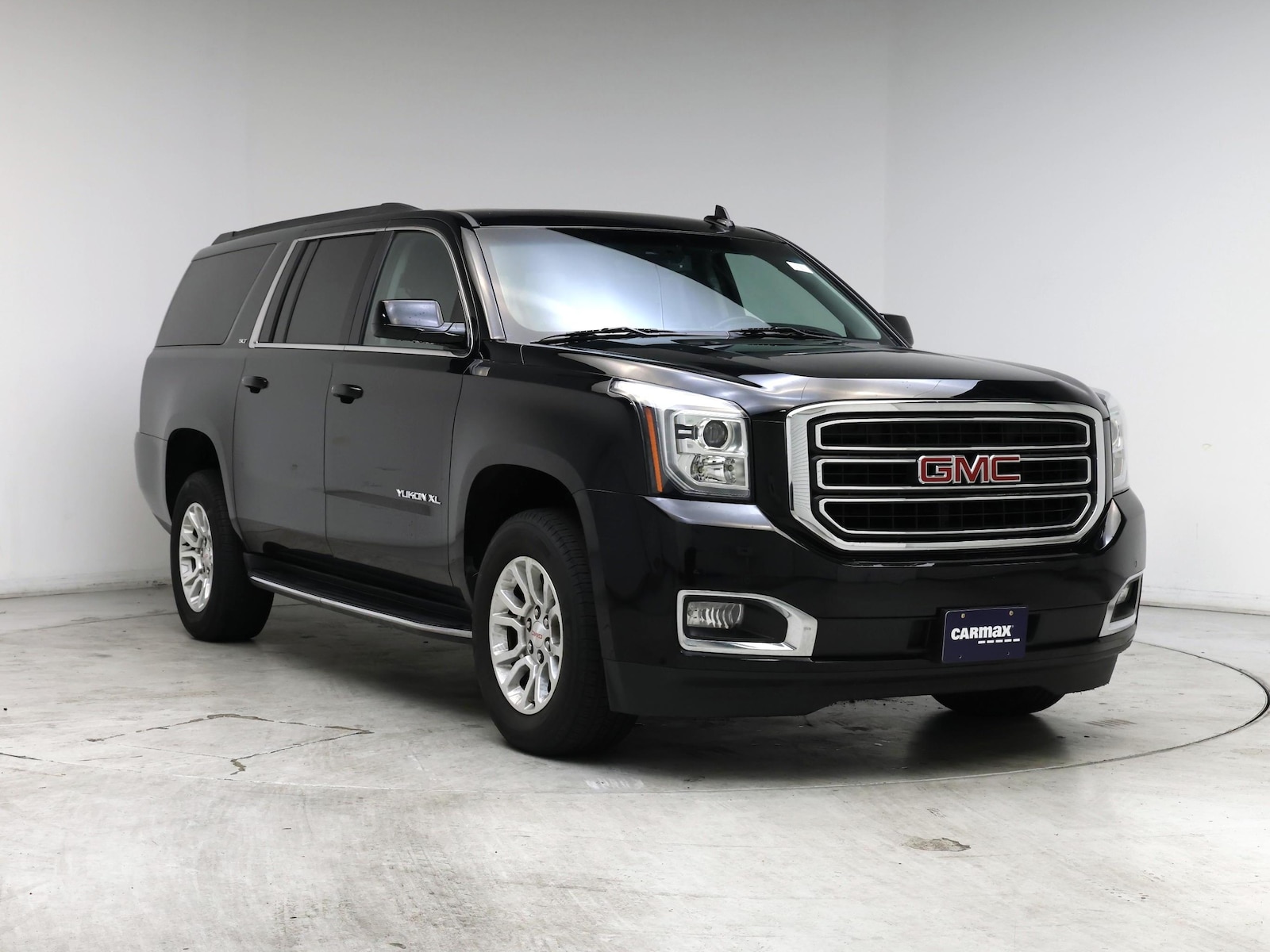 2020 GMC Yukon XL SLT - Photo 2