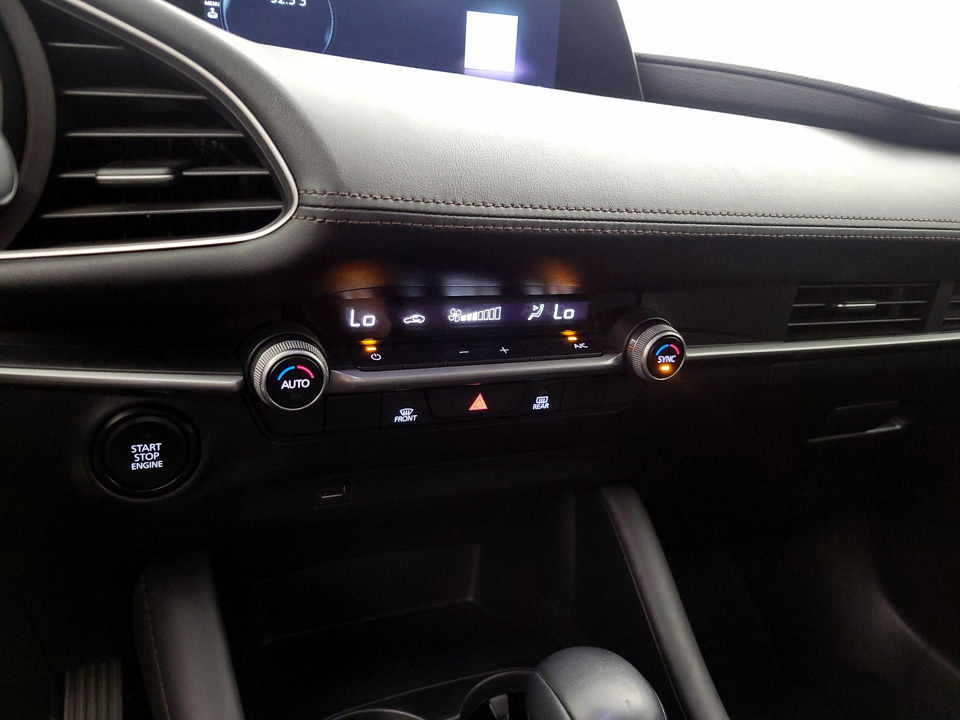 Thumbnail: 2021 Mazda Mazda3 - 14