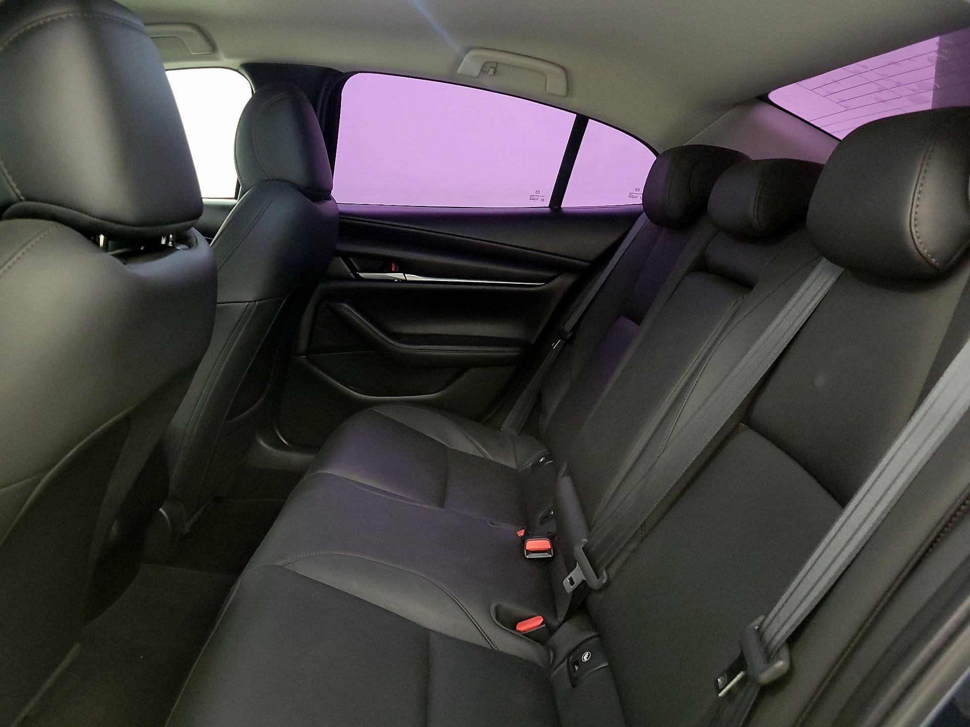 Thumbnail: 2021 Mazda Mazda3 - 17