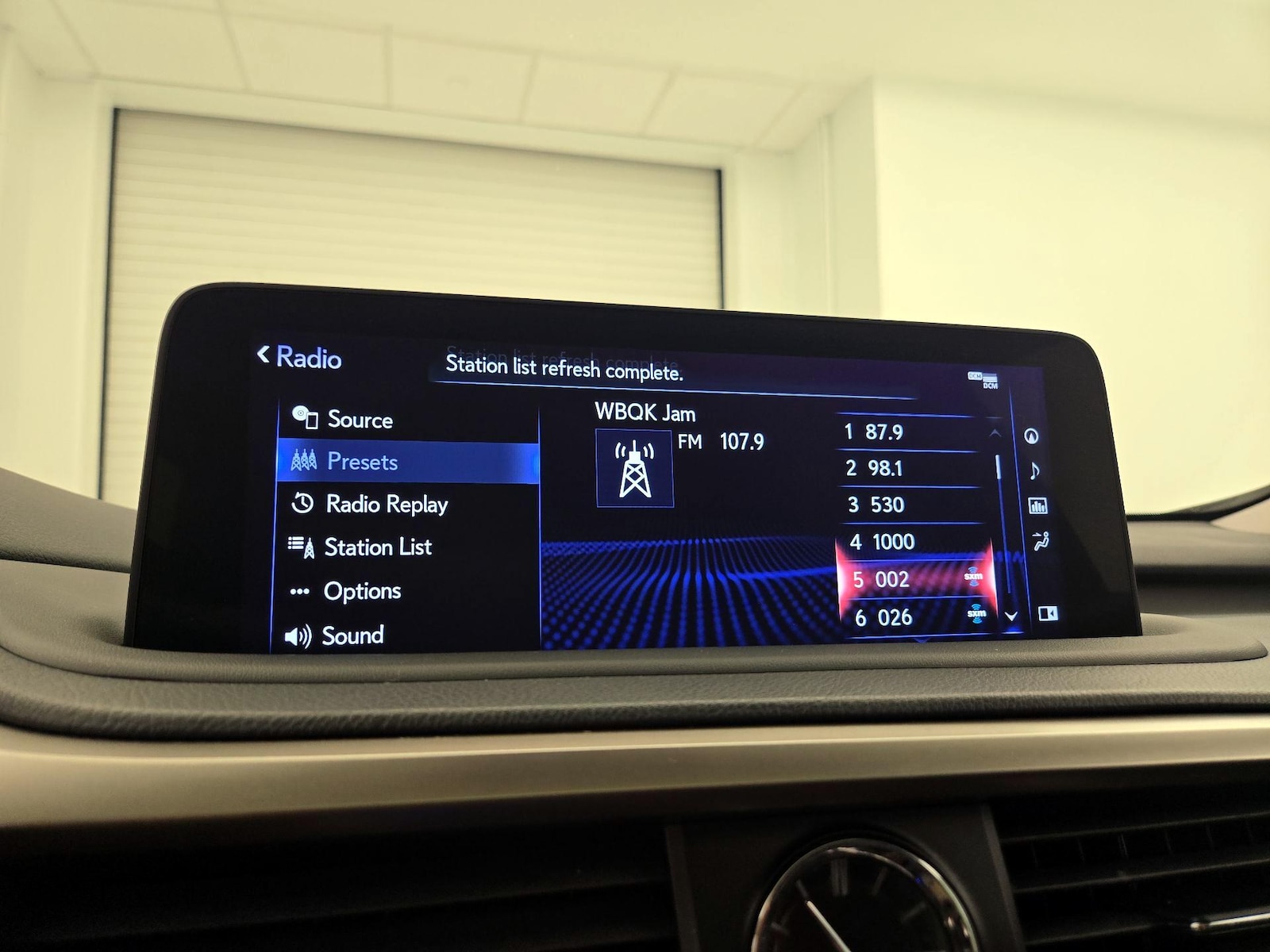 2022 Lexus RX 350 - Photo 17