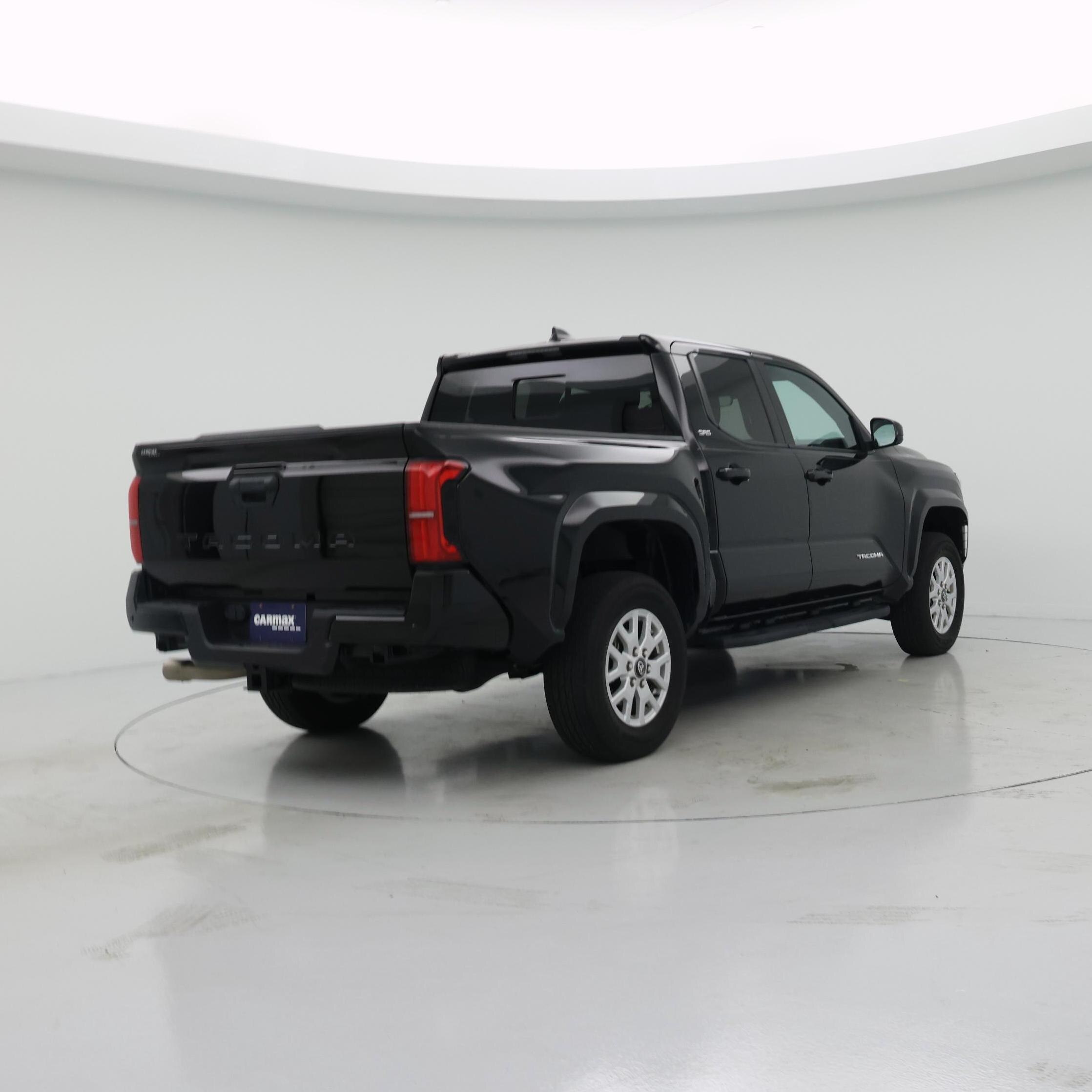 Thumbnail: 2024 Toyota Tacoma - 8