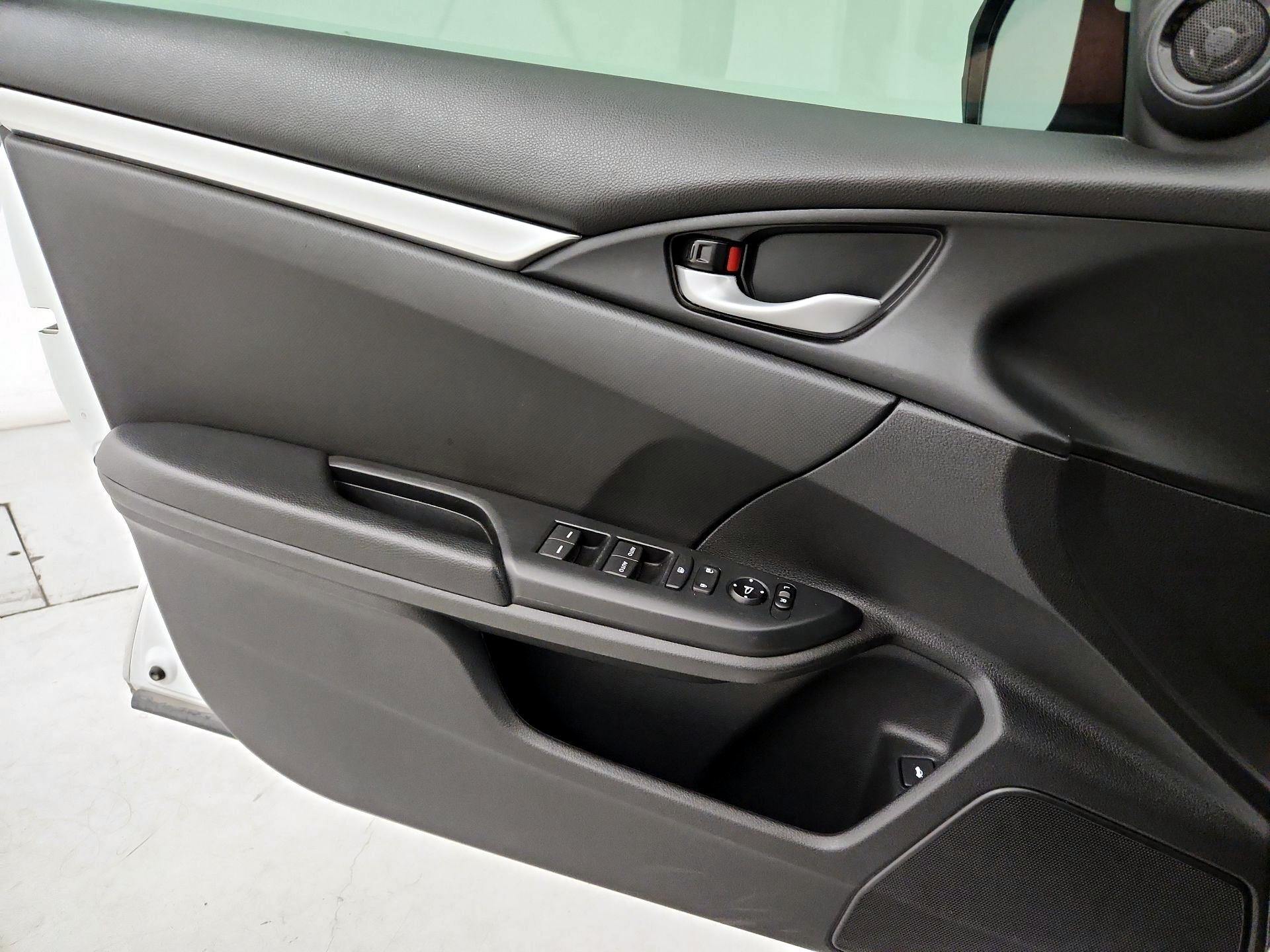 Thumbnail: 2020 Honda Civic - 12