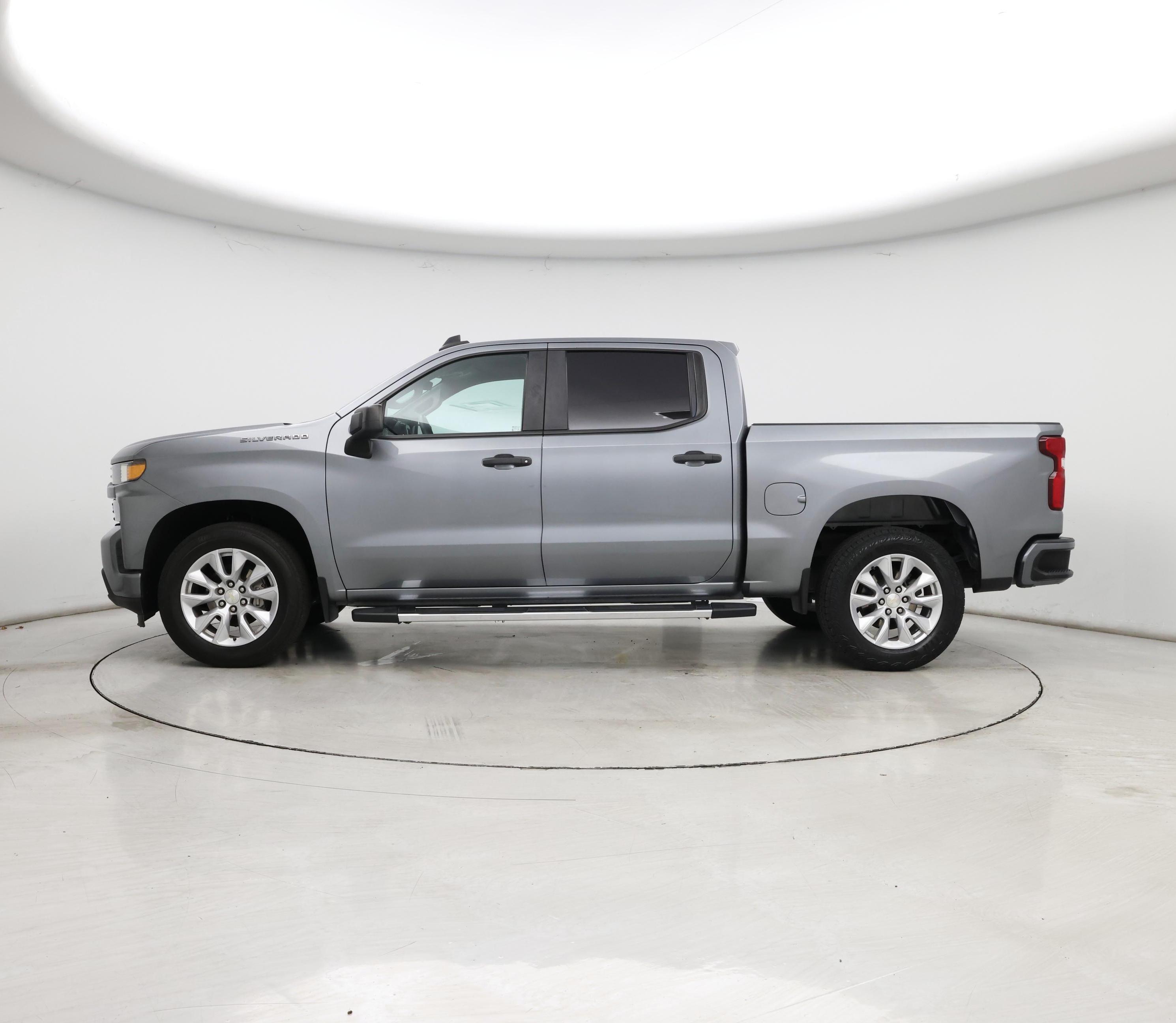 Thumbnail: 2020 Chevrolet Silverado 1500 - 3