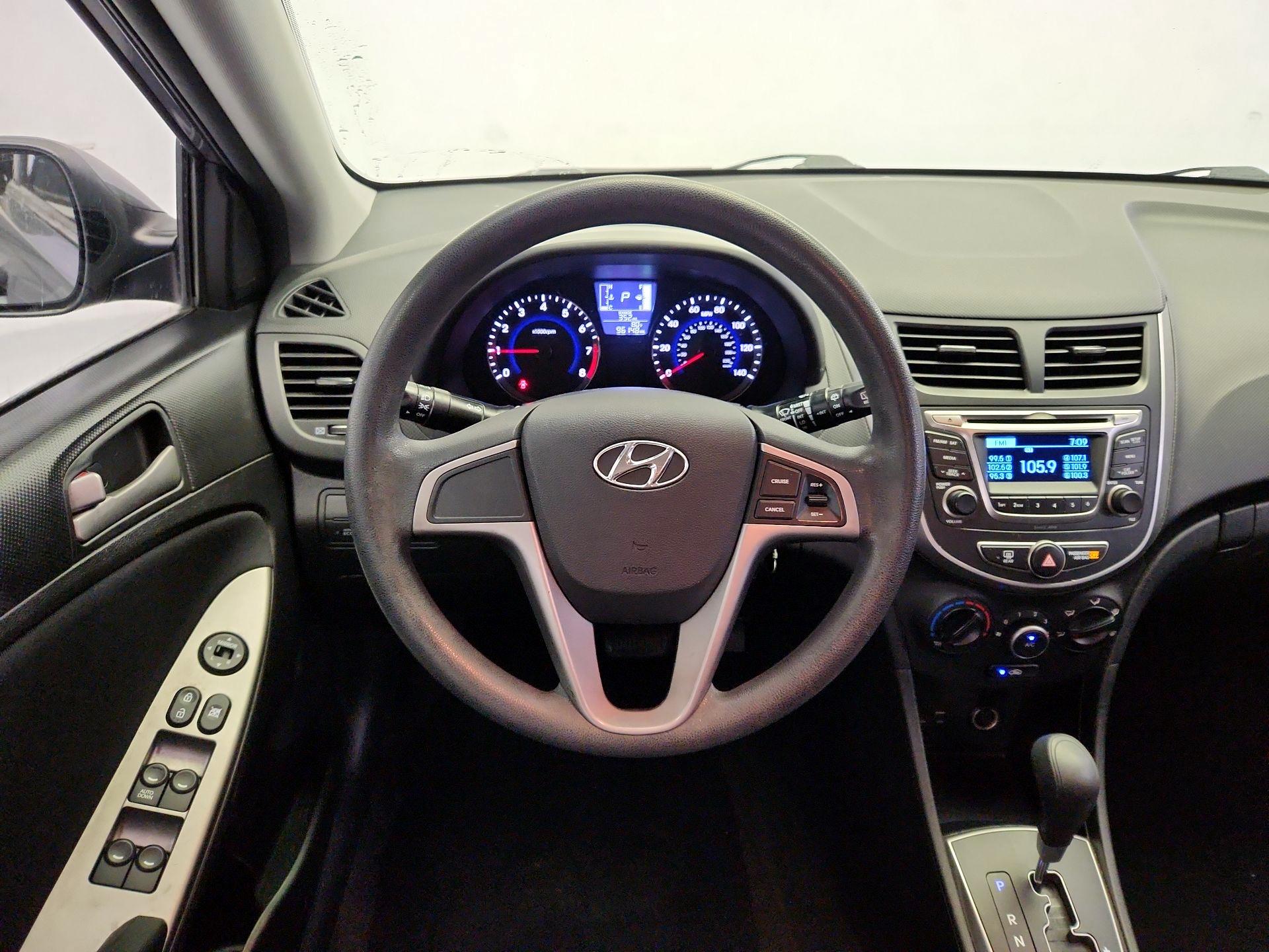 Thumbnail: 2015 Hyundai Accent - 10