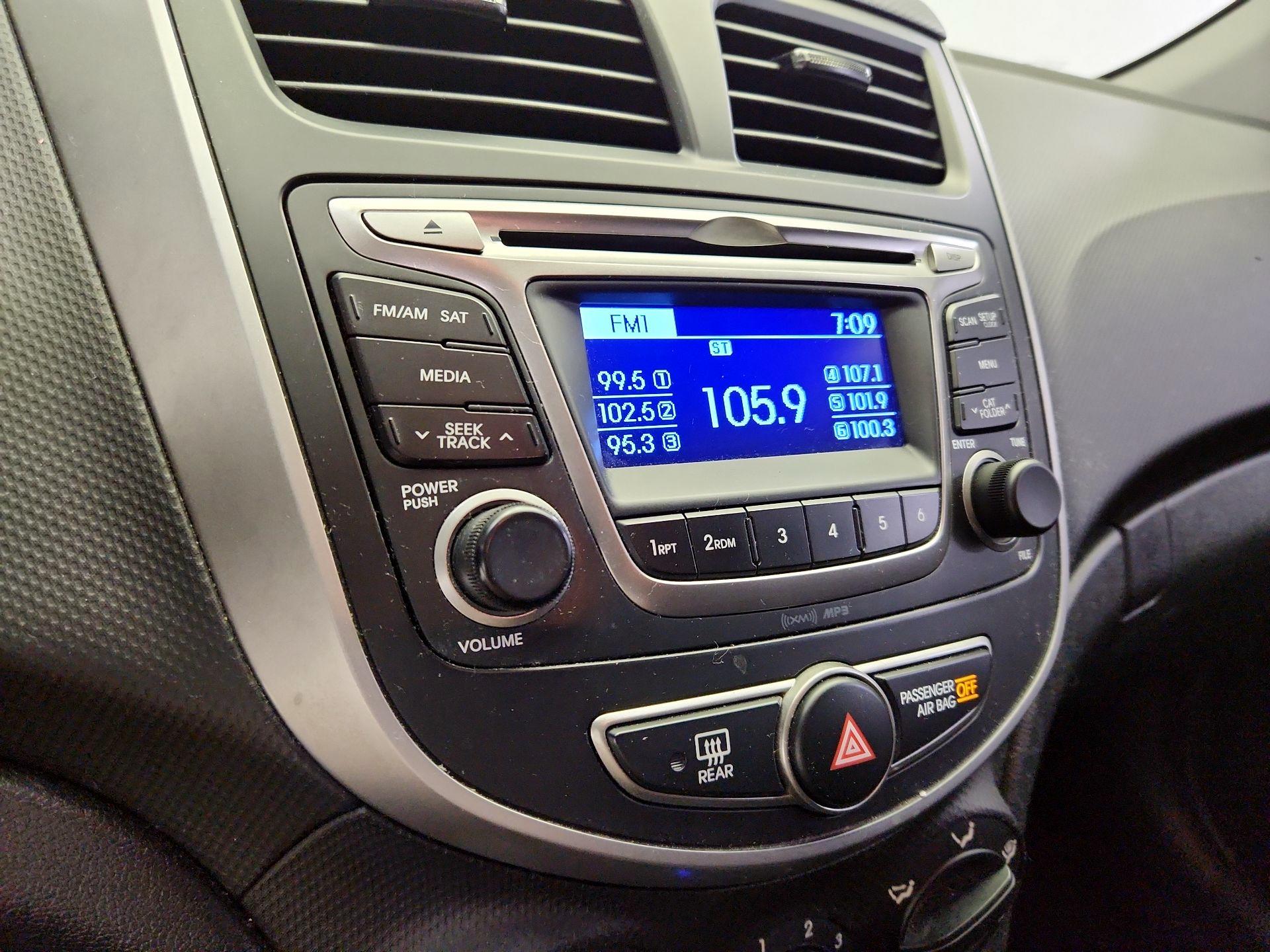 Thumbnail: 2015 Hyundai Accent - 14