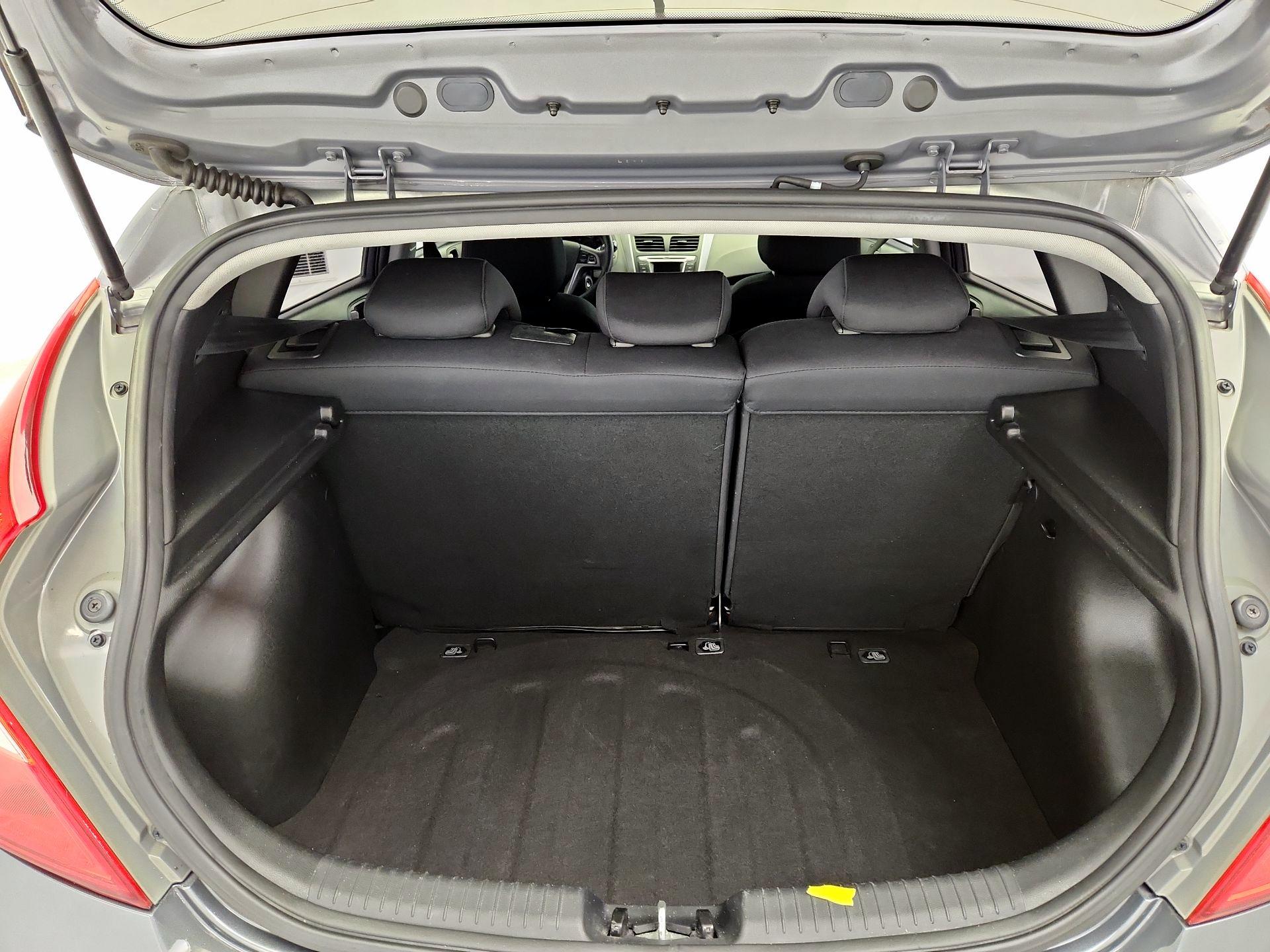 Thumbnail: 2015 Hyundai Accent - 19