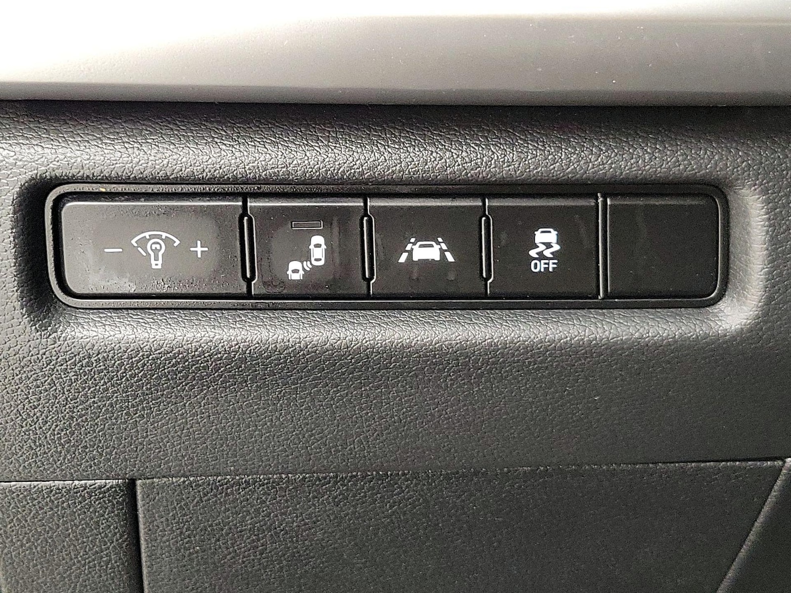 2020 Kia Telluride LX - Photo 14