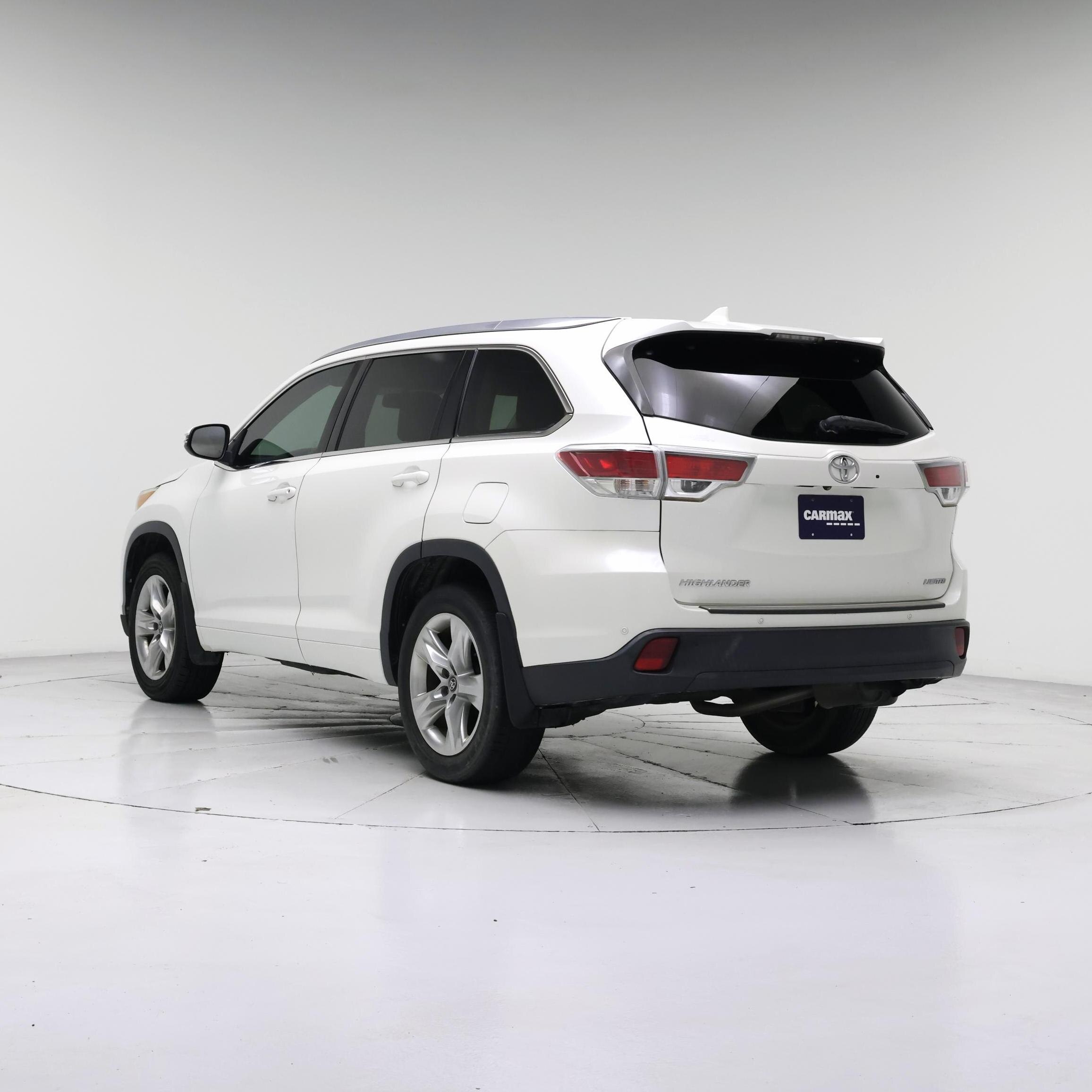 Thumbnail: 2016 Toyota Highlander - 2