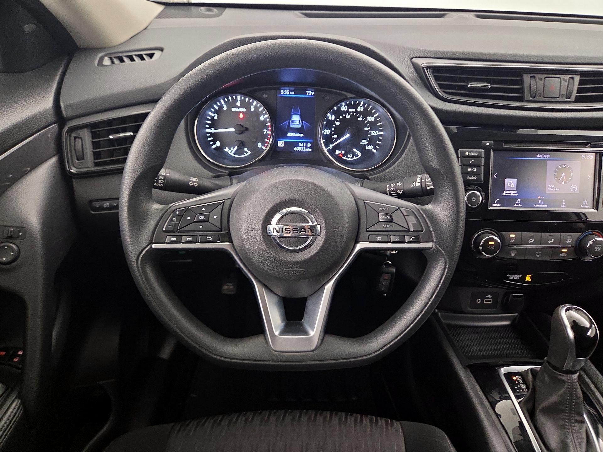 Thumbnail: 2020 Nissan Rogue - 10
