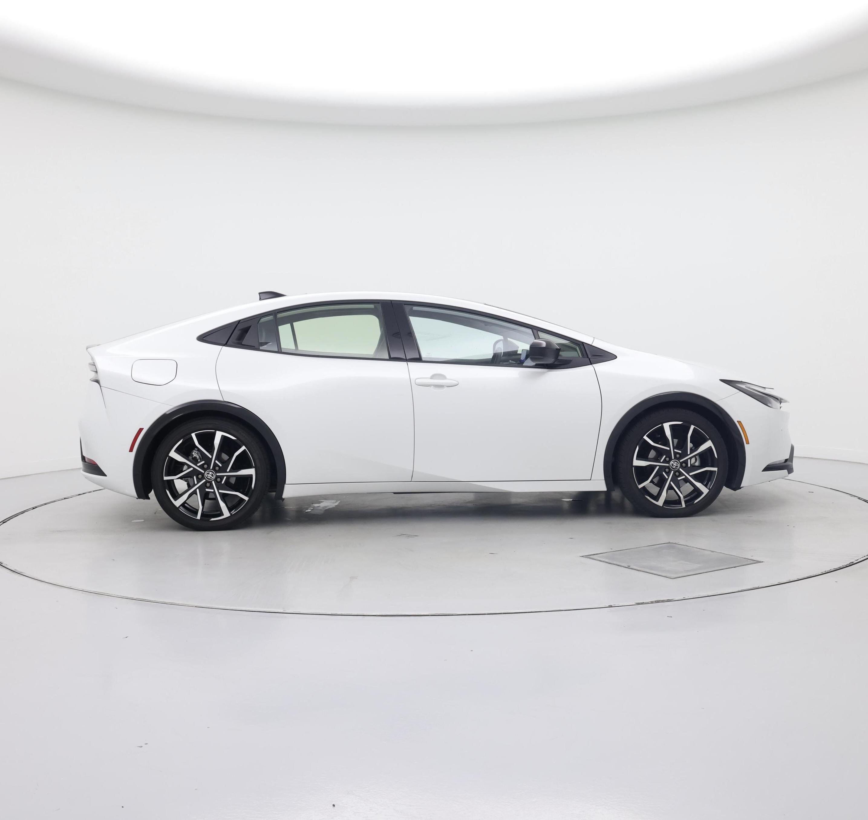 Thumbnail: 2024 Toyota Prius Prime - 7