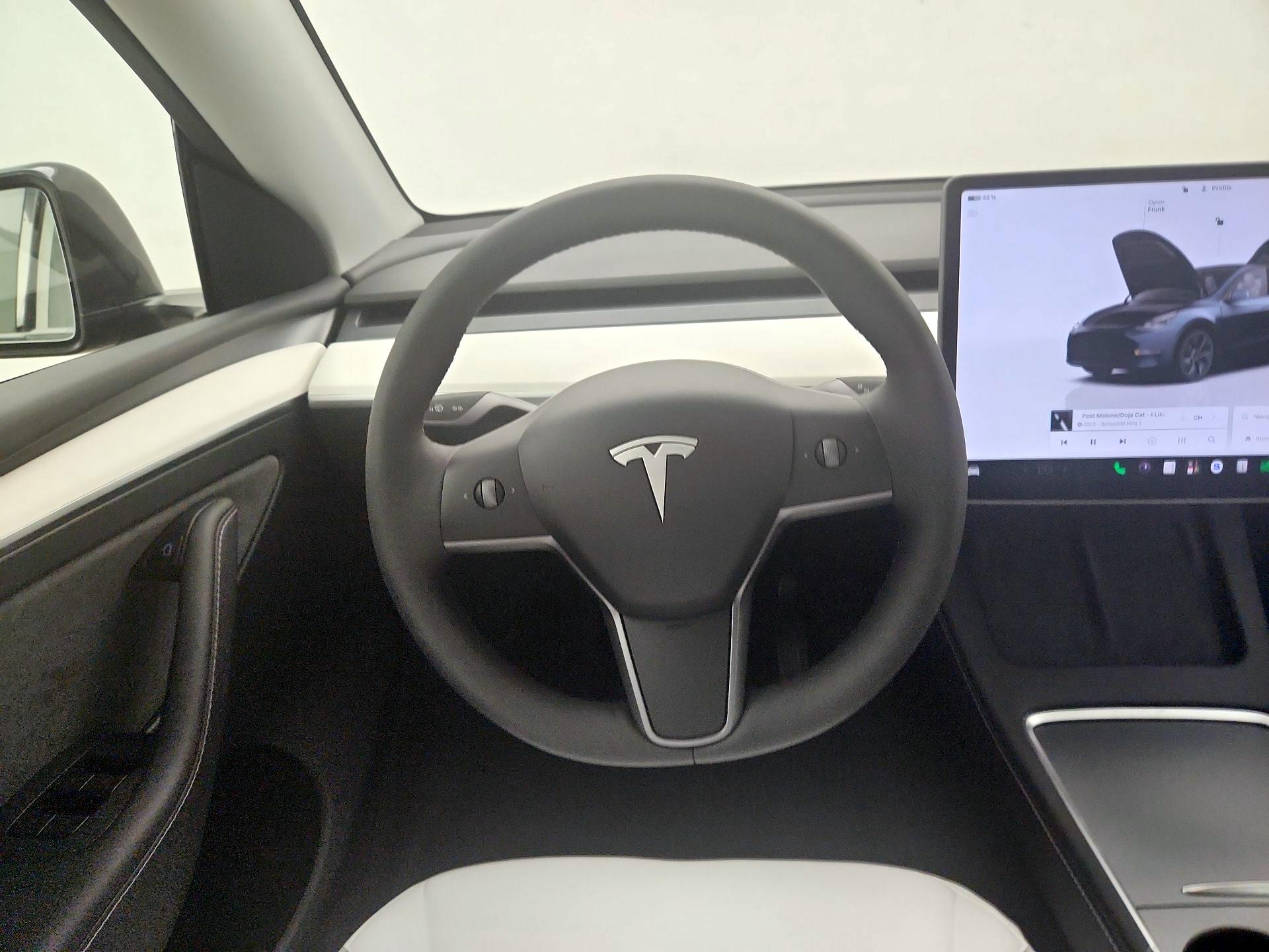 Thumbnail: 2025 Tesla Model Y - 10