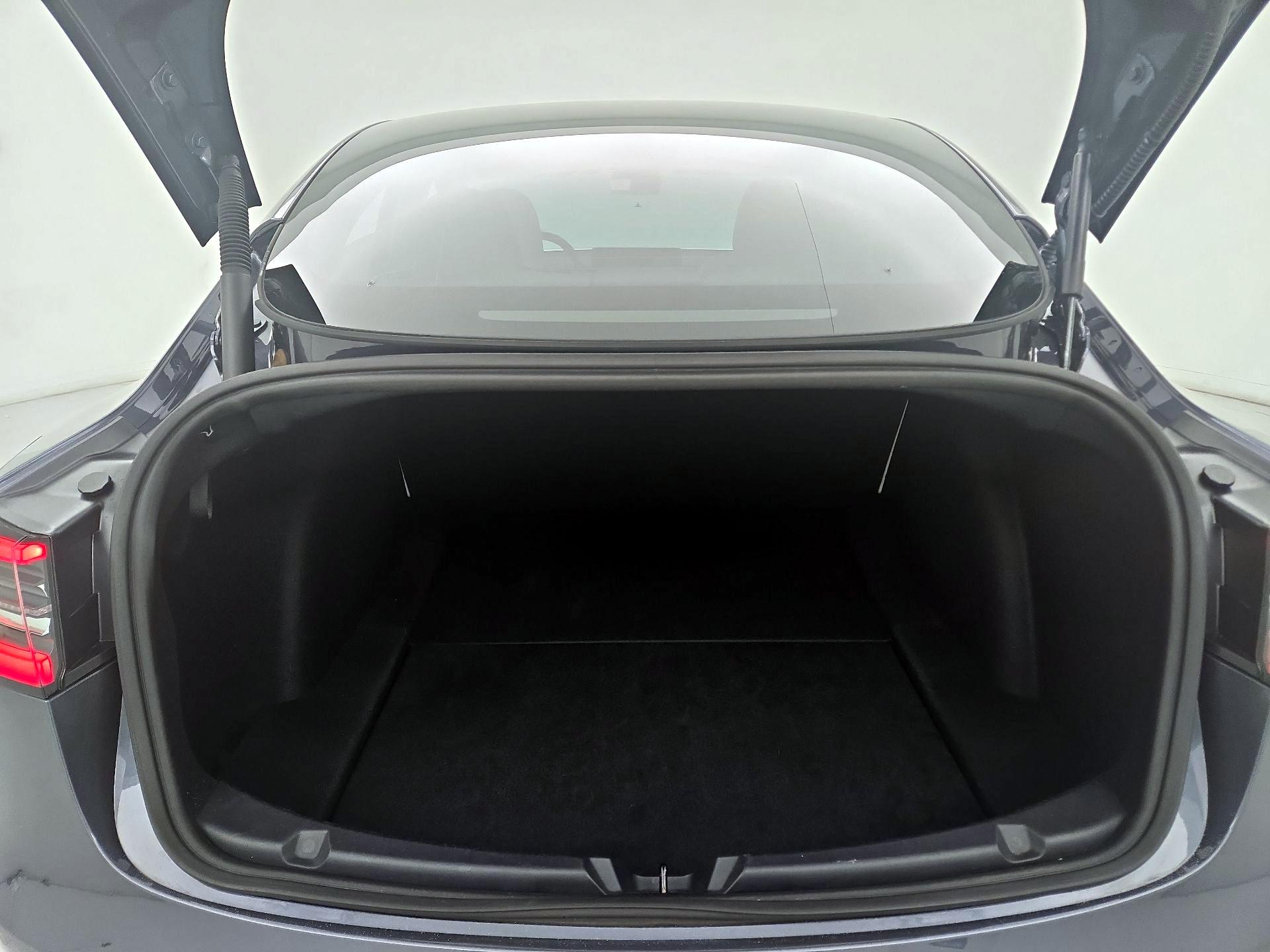 Thumbnail: 2022 Tesla Model 3 - 20