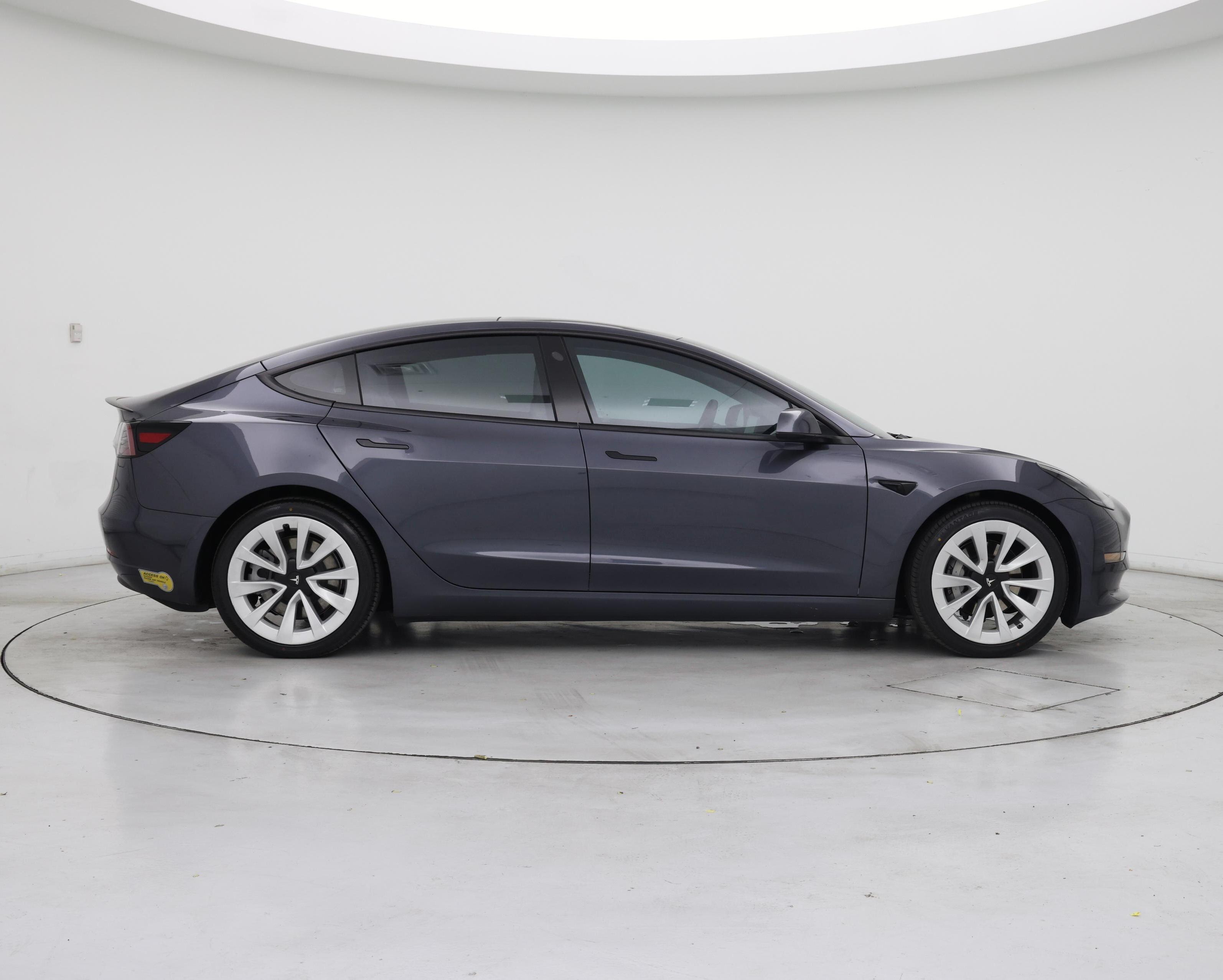 Thumbnail: 2022 Tesla Model 3 - 7